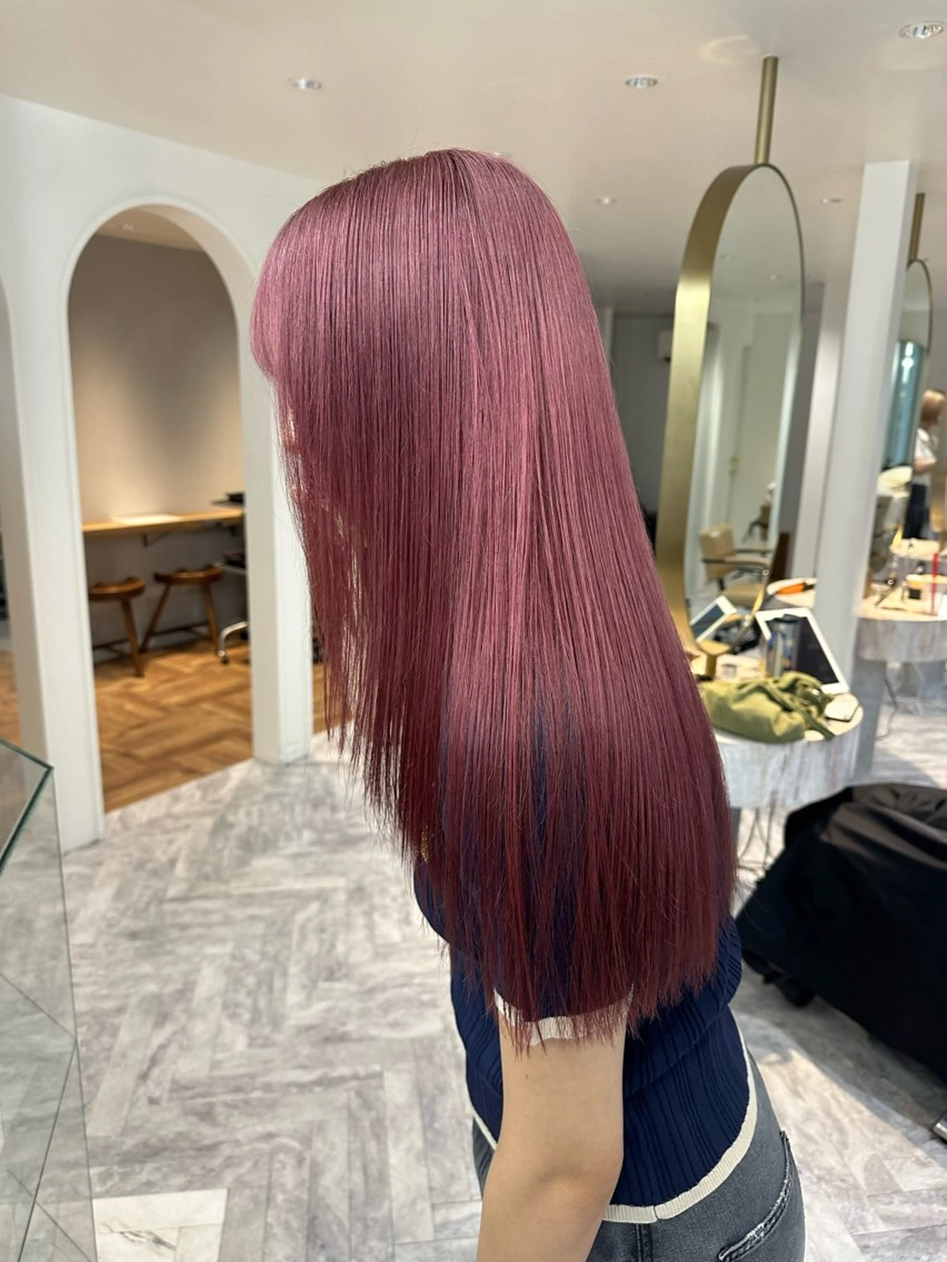 ロング カラー ブリーチ ハイトーンカラー ラベンダーカラー ブリーチなしカラー ピンクカラー ヘアカラー トリートメント REINA☁️透明感 カラー/ぷつっと♡のヘアスタイル