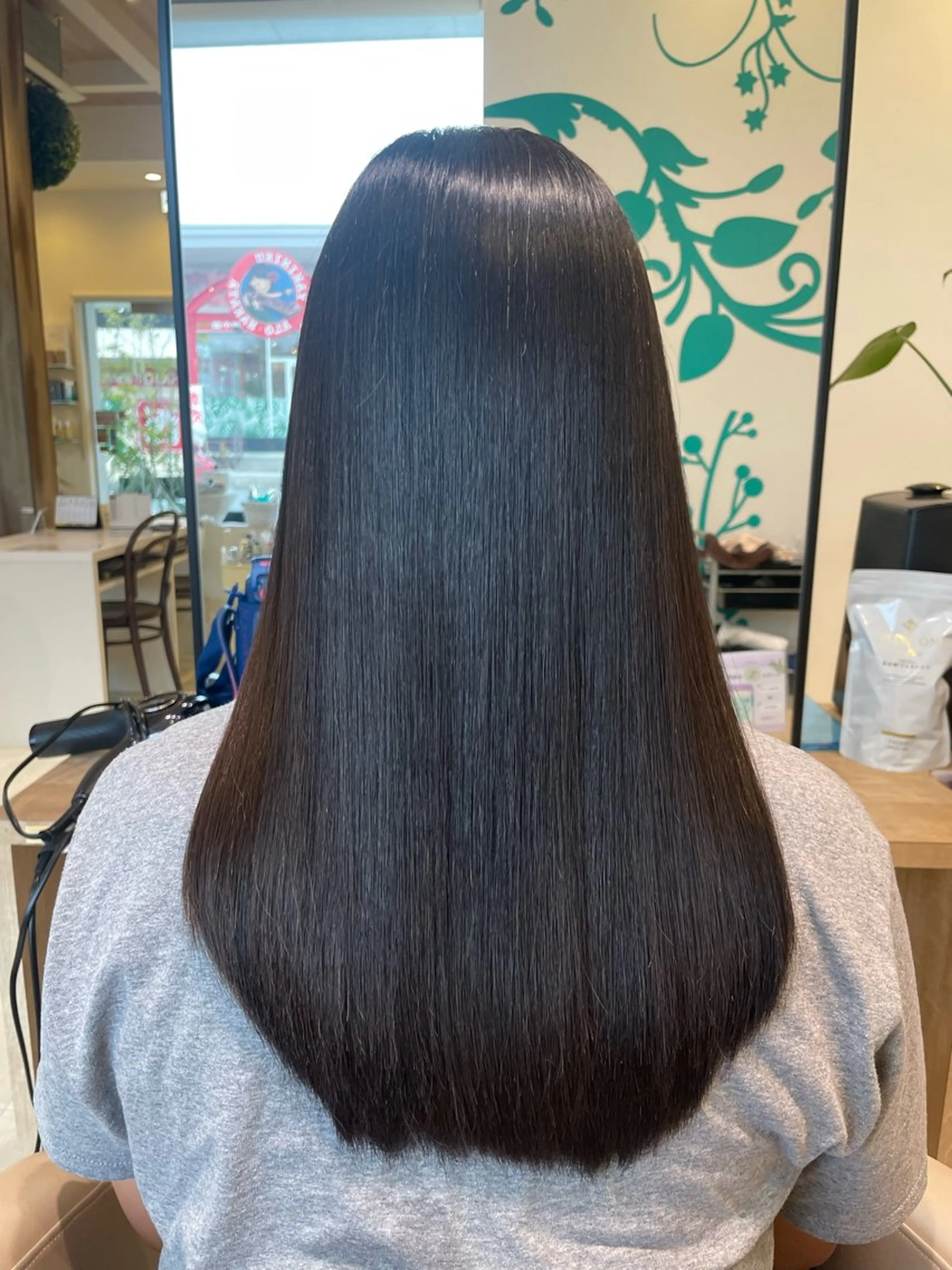 ロング 髪質改善 縮毛矯正 トリートメント 野田 カレンのヘアスタイル