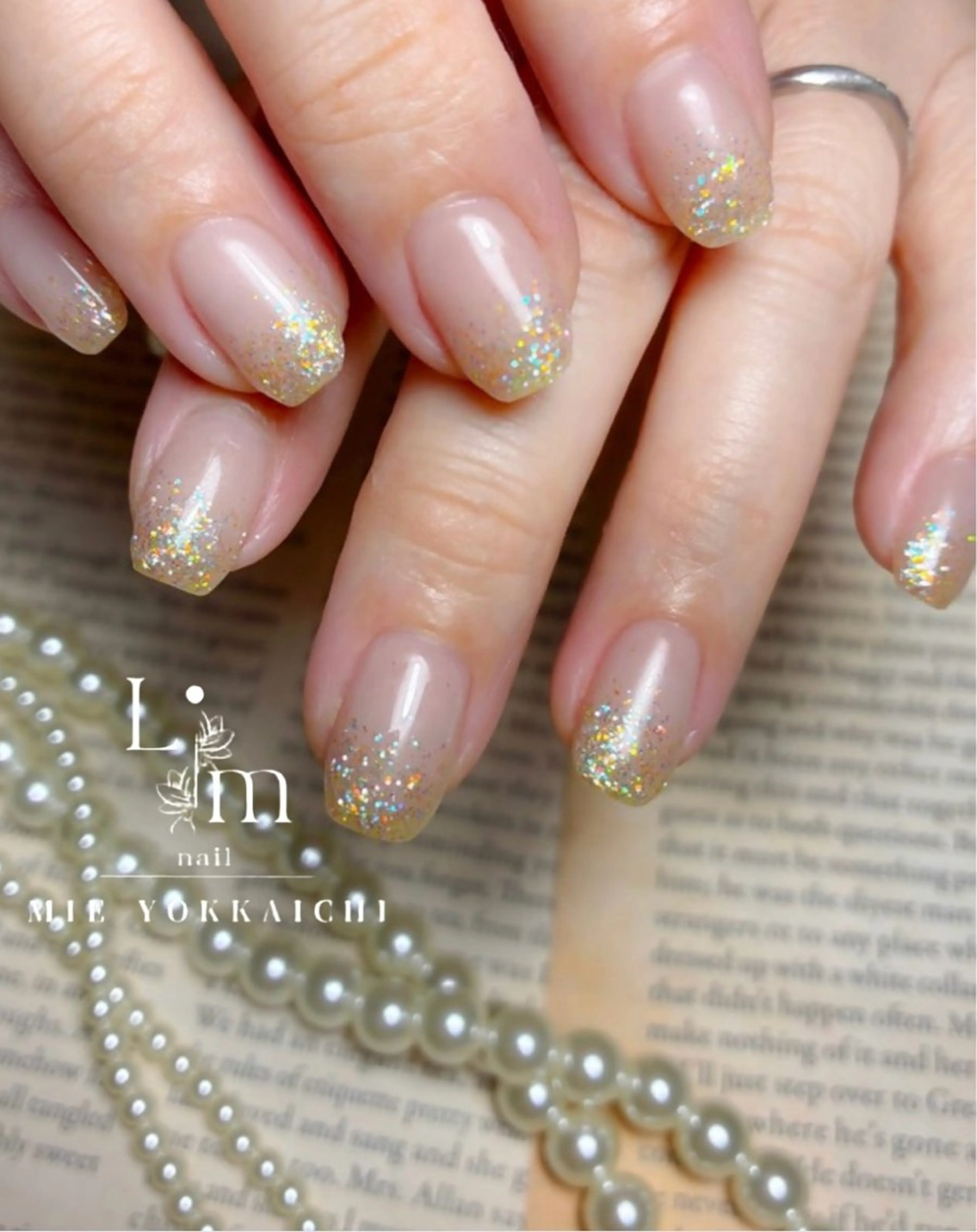 ネイル グラデーション ラメ(グリッター) ラメグラデーション シンプルネイル Li.m nail (リム ネイル)所属・Li.m nail リム ネイルのネイルデザイン