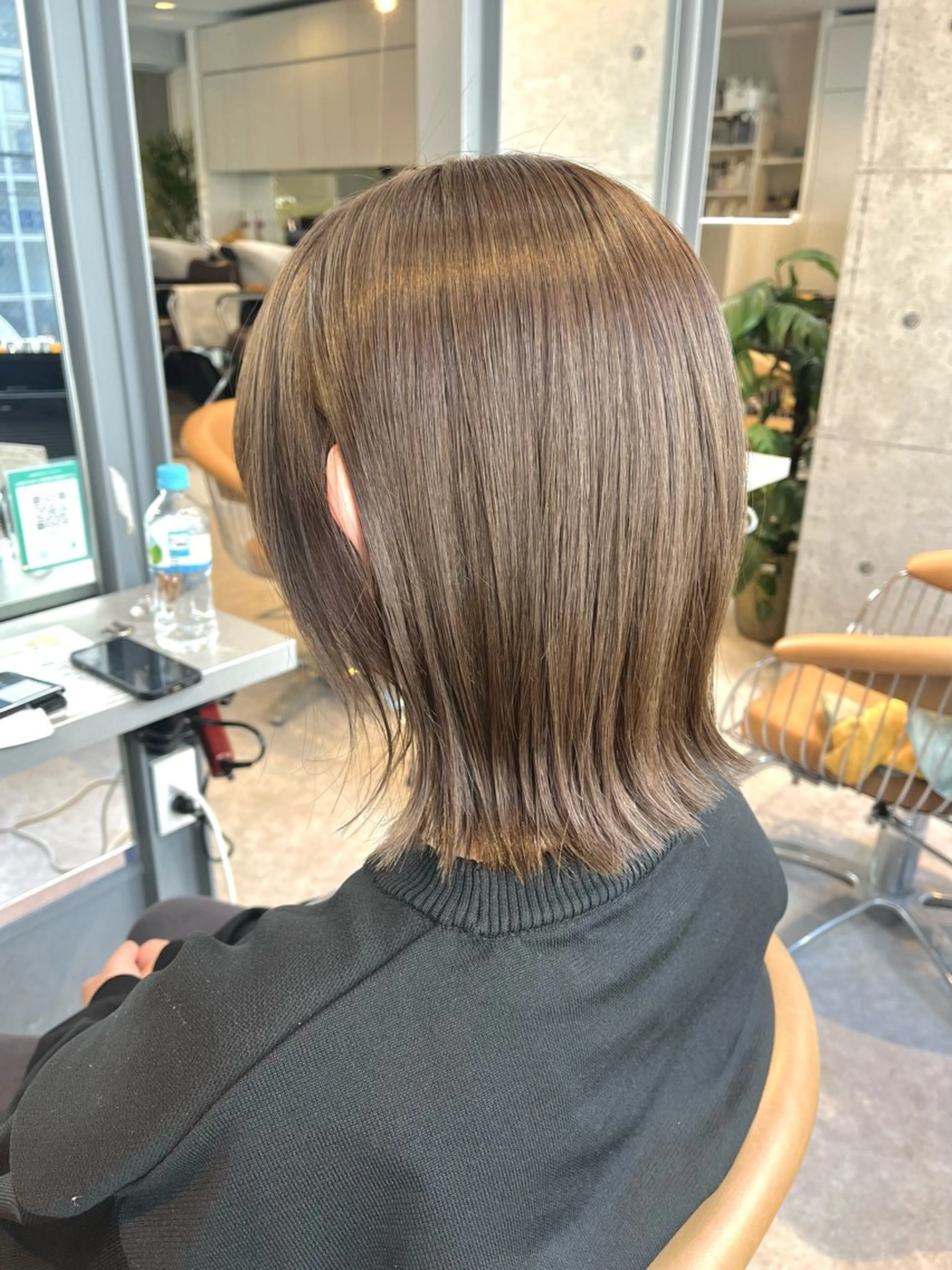 ミディアム カラー カット ヘアカラー トリートメント うしだ かおるのヘアスタイル