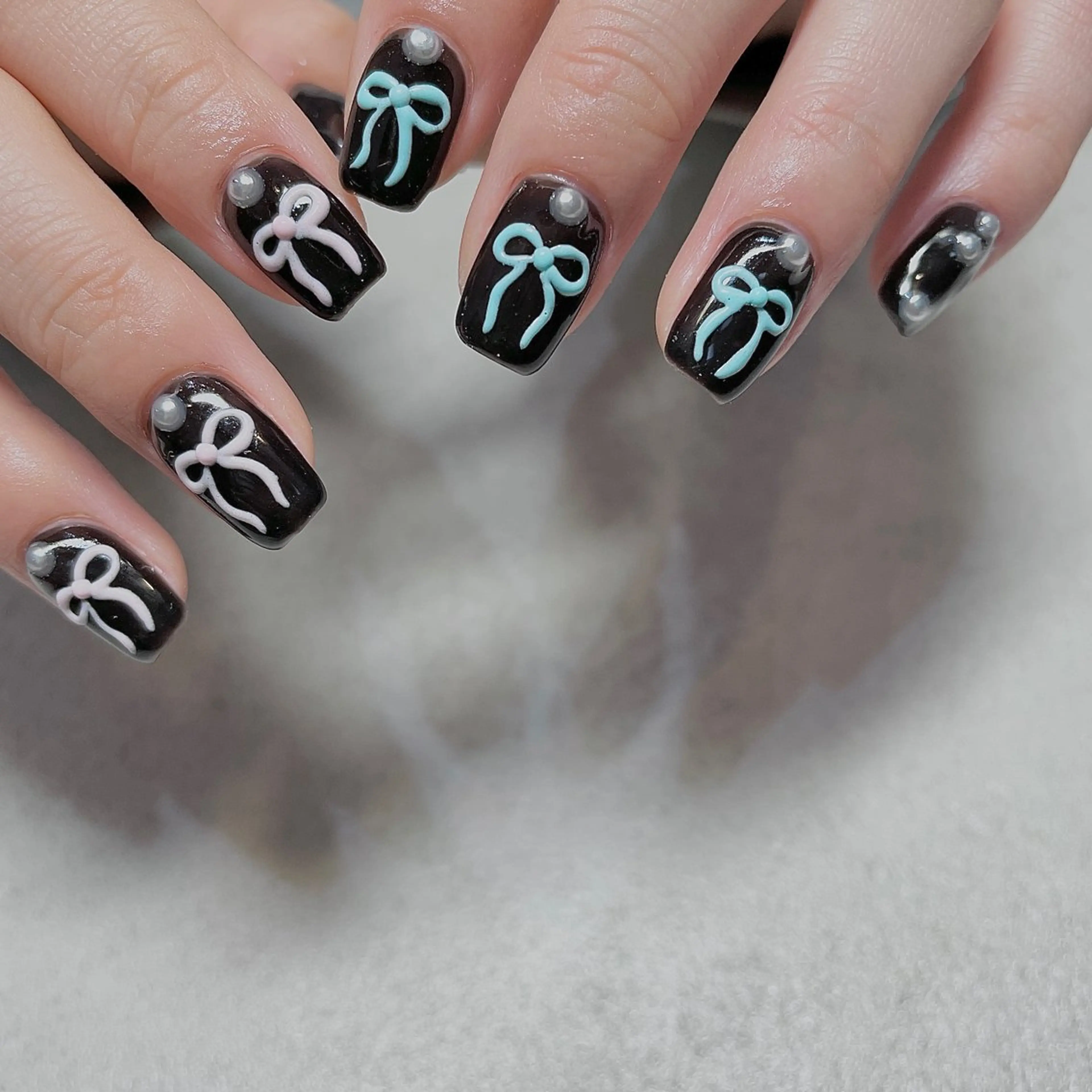 ネイル ブラウン 韓国ネイル リボン スクエアネイル ネイルチップ ハンドネイル acs.n所属・ネイル，耳つぼ 風間すみれのその他イメージ