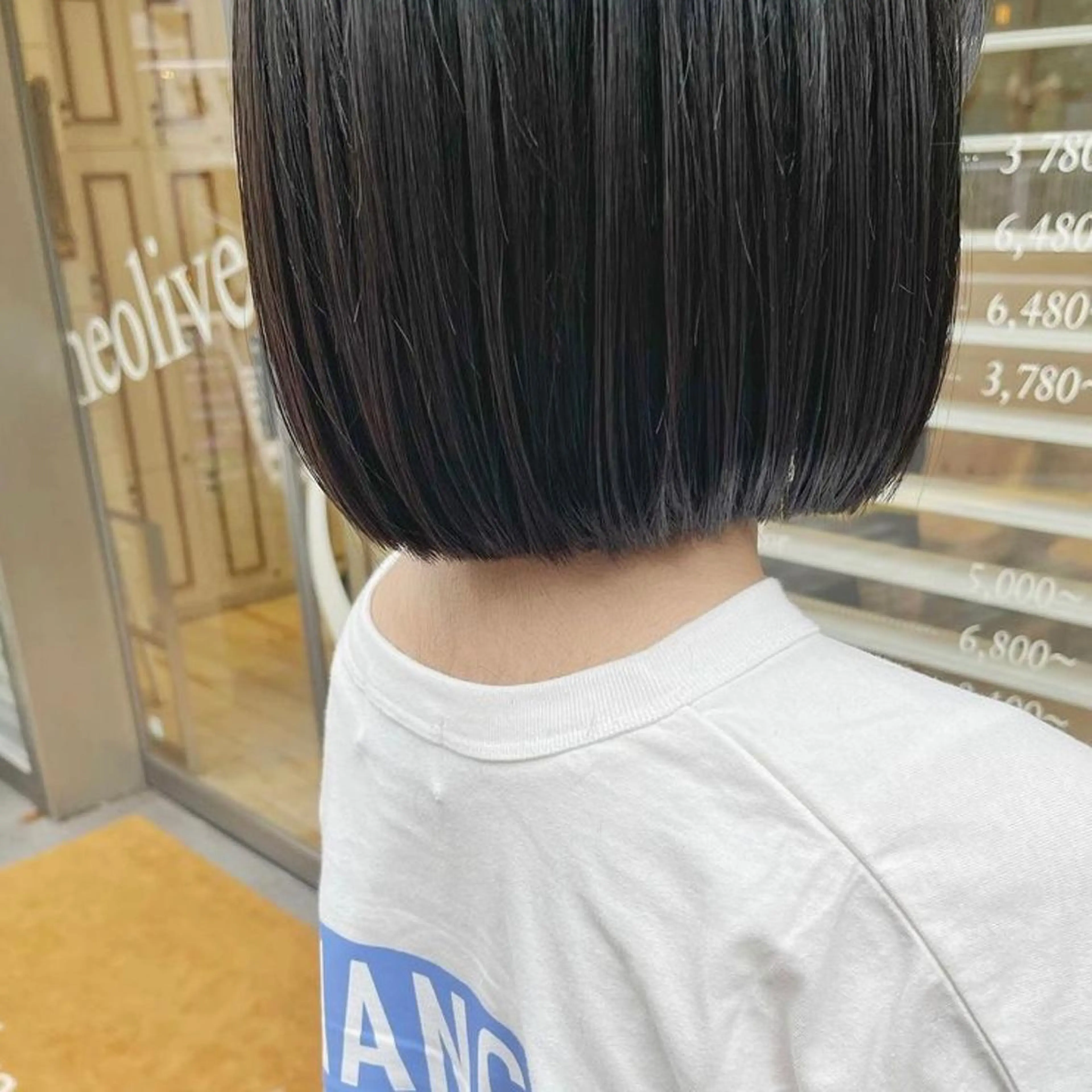 ミディアム カラー 切りっぱなしボブ ボブ 🕊️透明感カラー/ 渋谷🕊️Aonaのヘアスタイル
