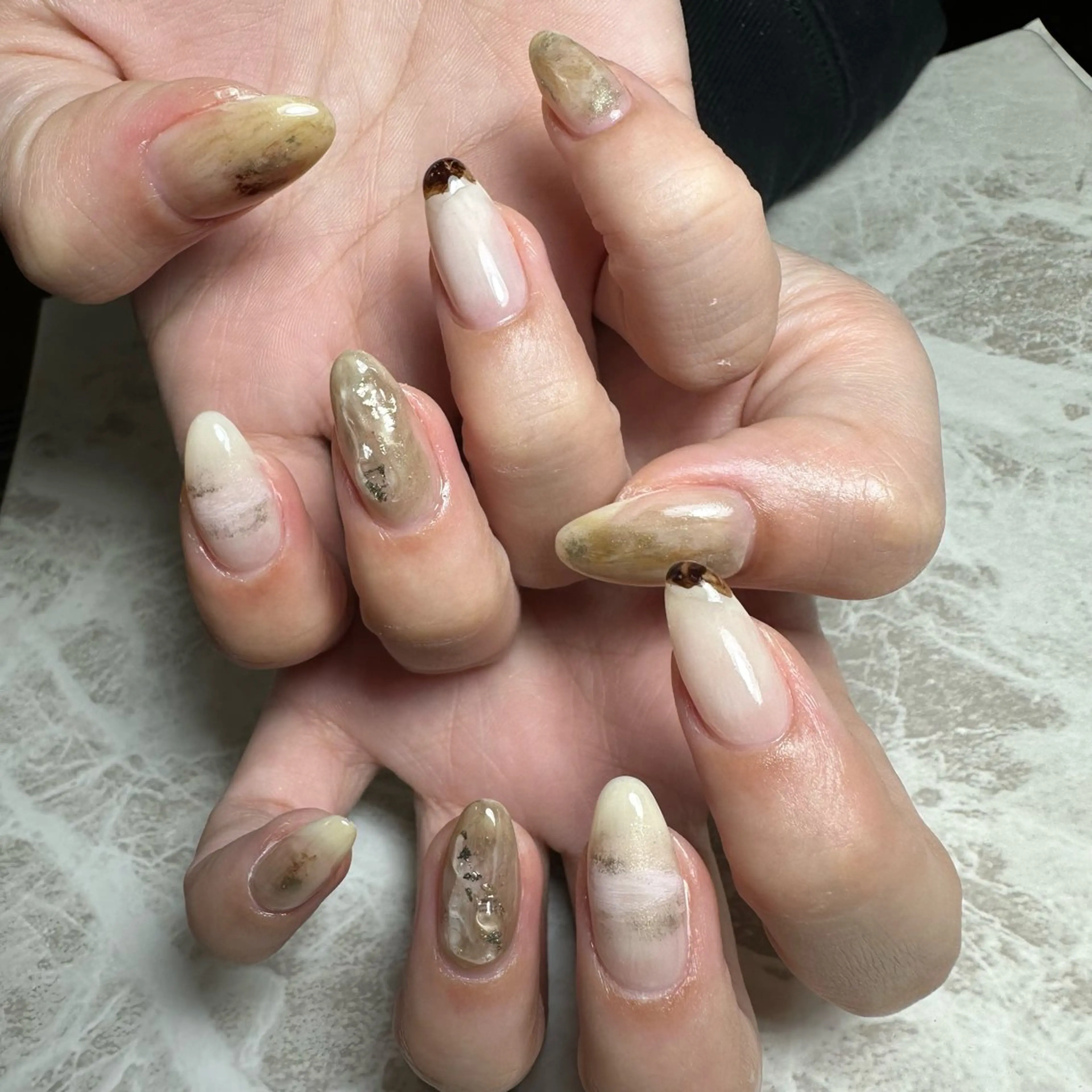 ネイル ハンドネイル repos~ルポ~所属・里見 麗のネイルデザイン