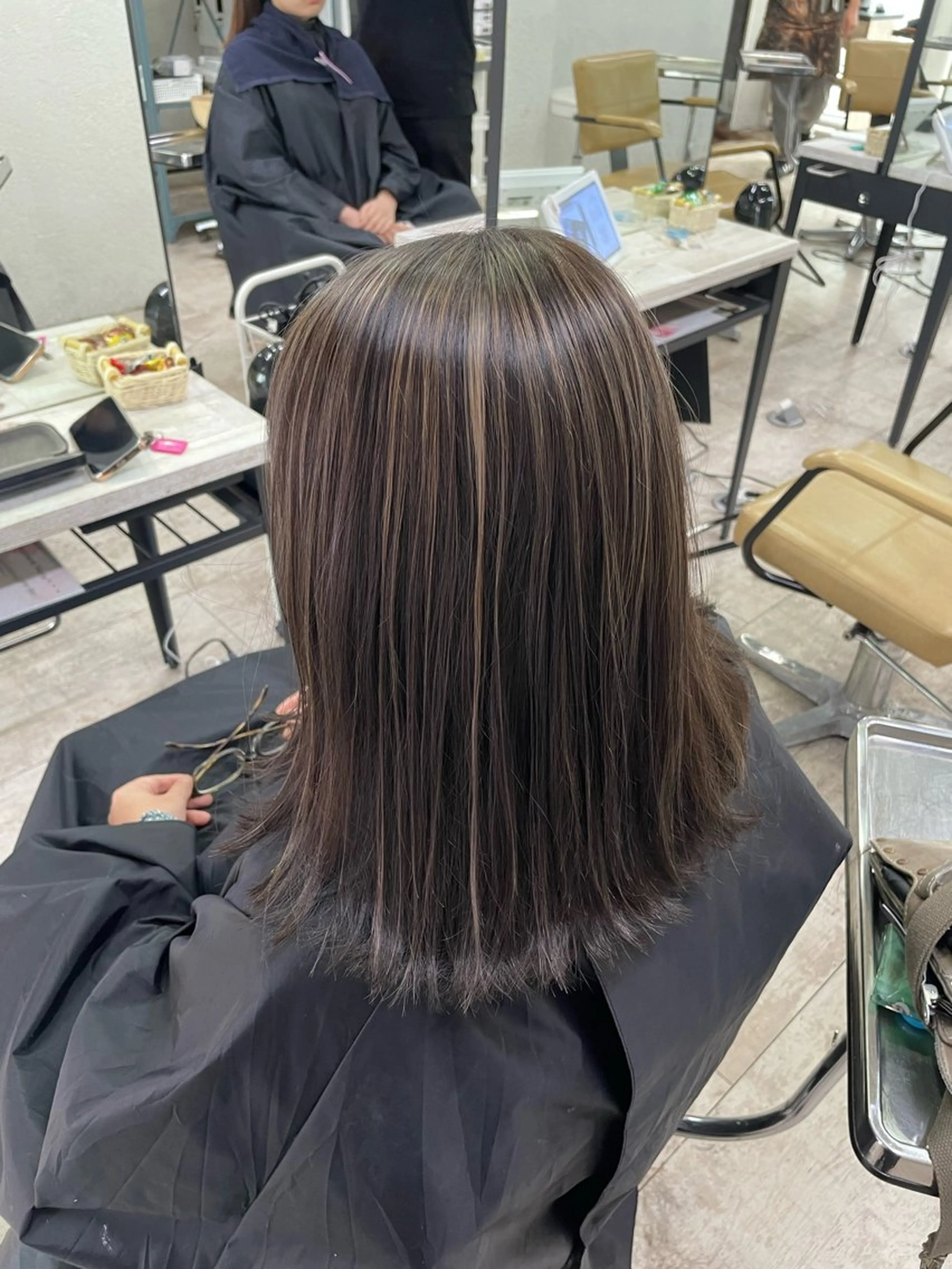 ミディアム ヘアカラー トリートメント 🐱加賀 瑛里奈🦊のヘアスタイル