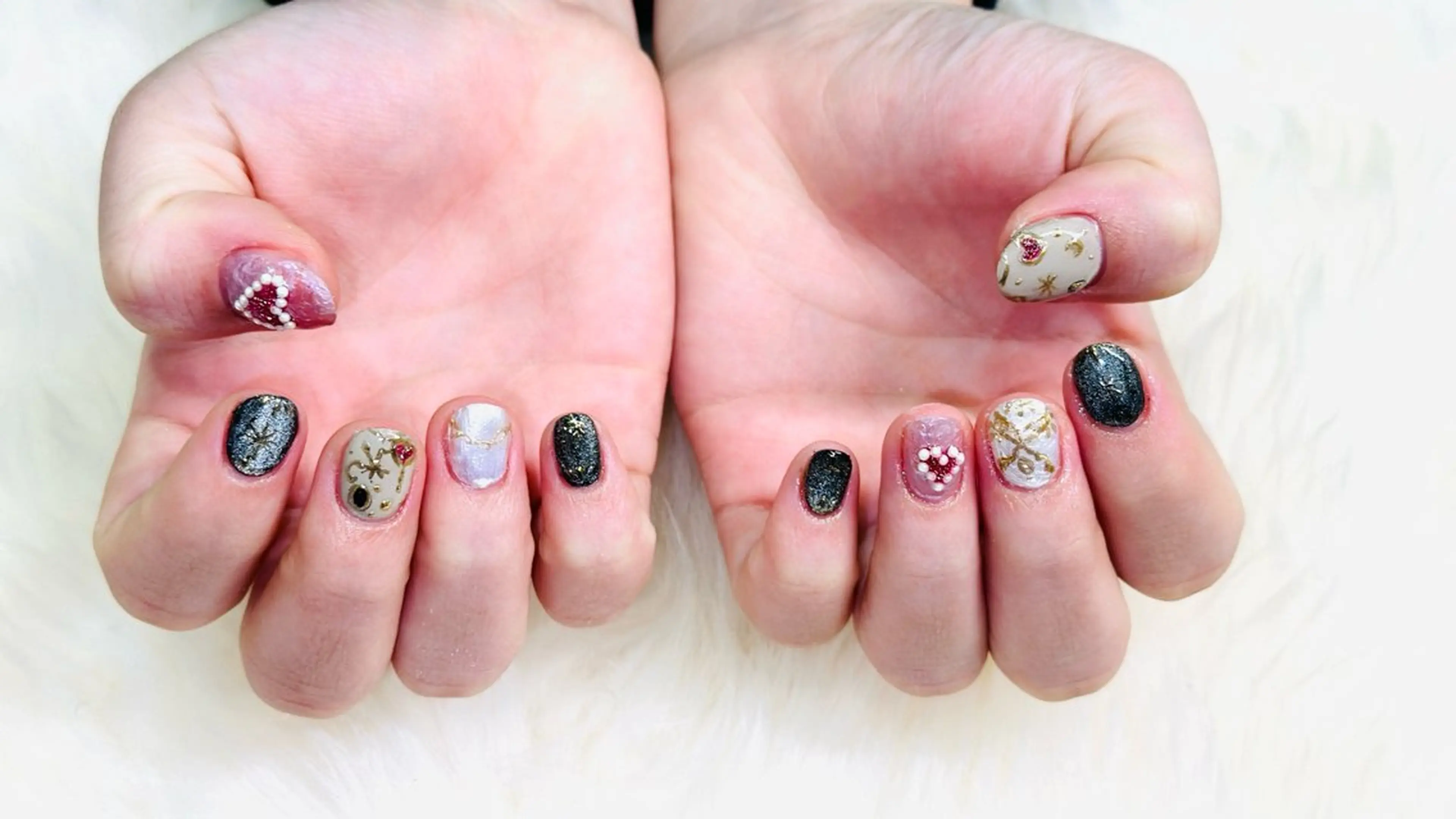 ネイル Queenie nailのネイルデザイン