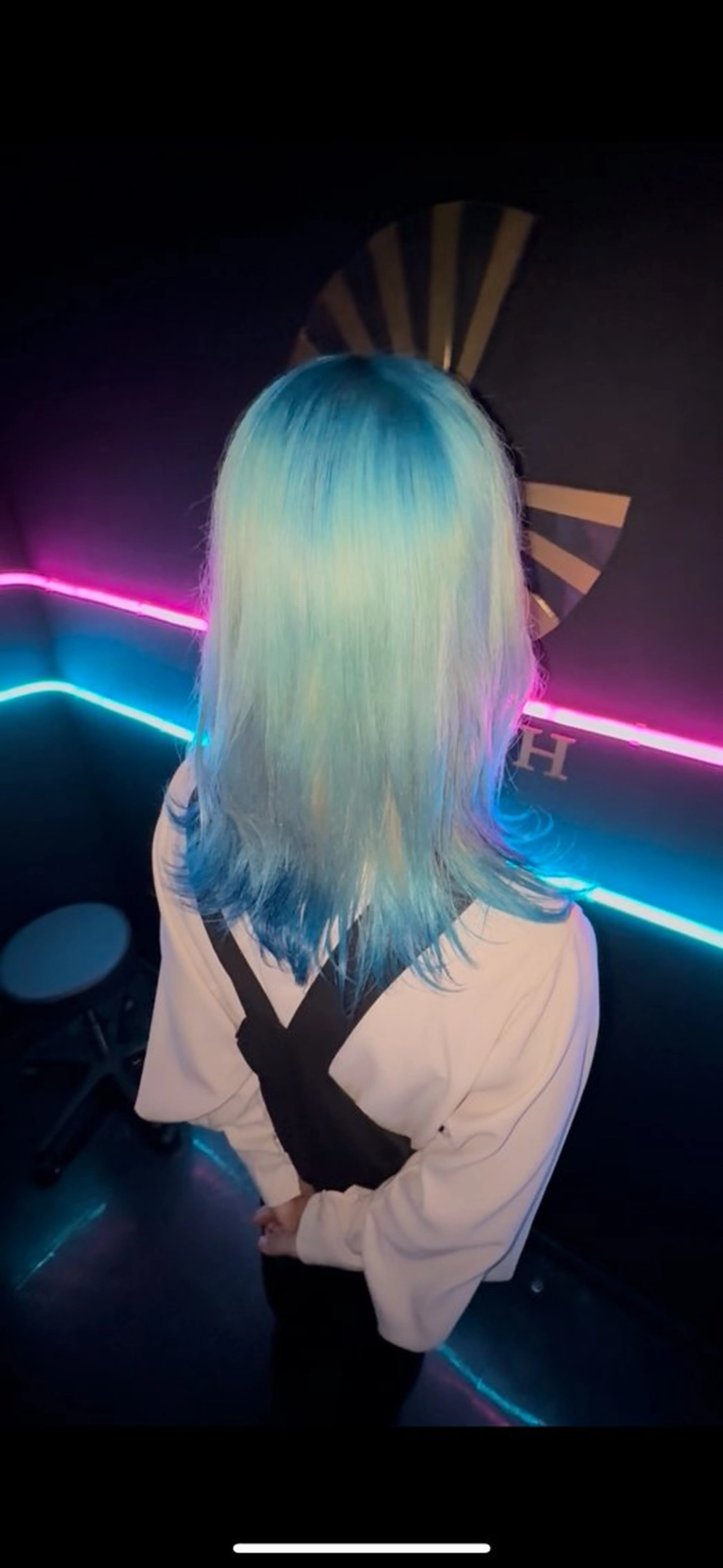 ミディアム カラー LINOAH所属・派手髪の錬金術師 🌟佐藤貴翔のヘアスタイル