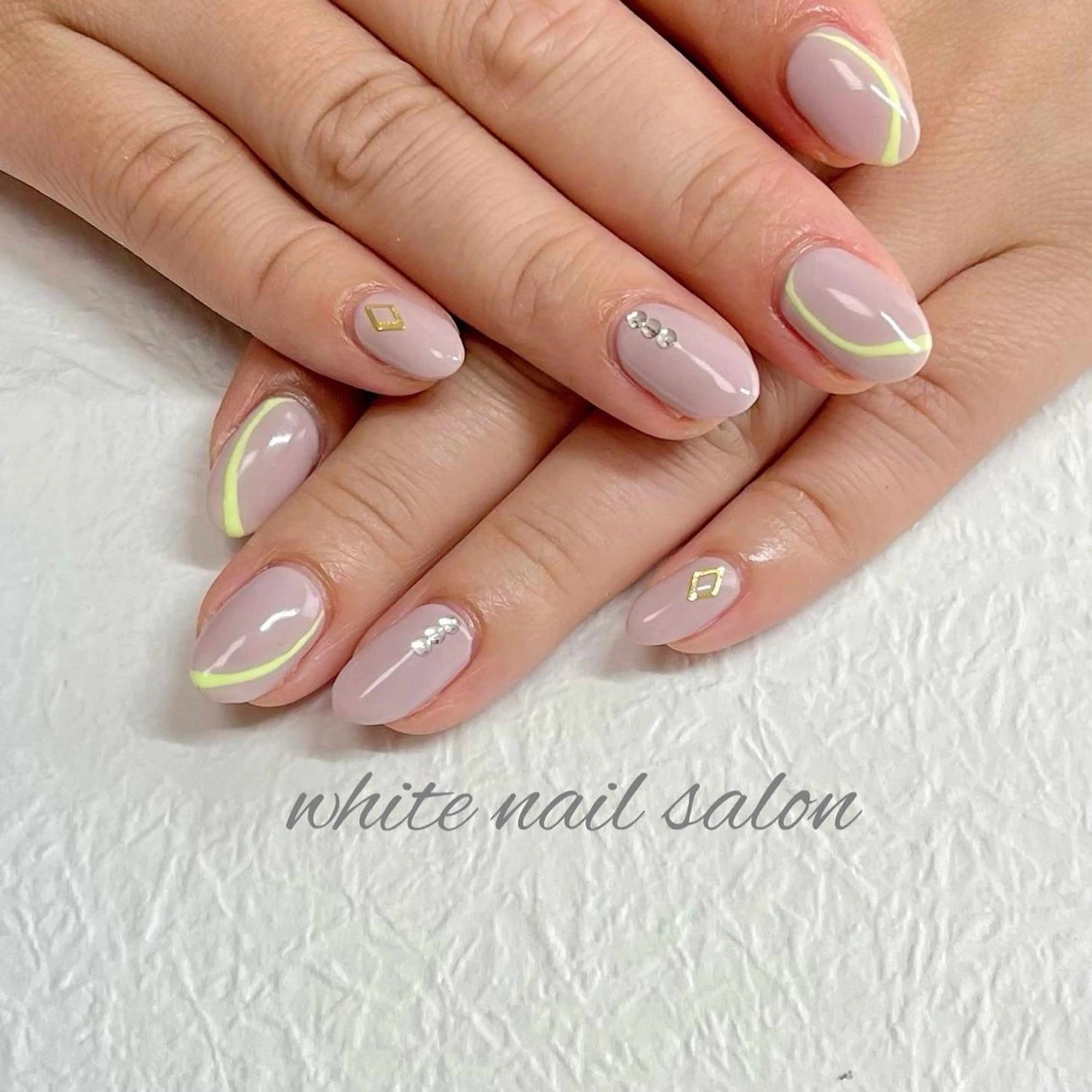 ネイル フットネイル ジェルネイル ハードジェル ラメ(グリッター) 持ち込み ハンドネイル white nail salonのネイルデザイン