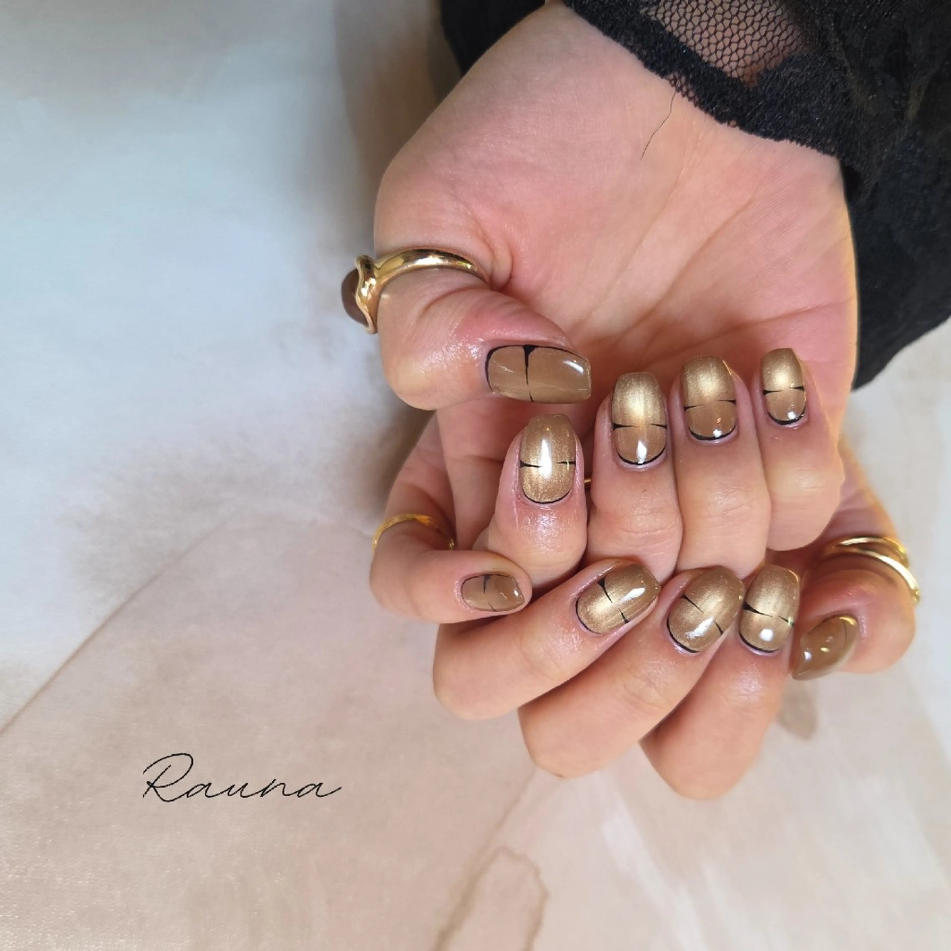 ネイル ハンドネイル Rauna nailsalon のネイルデザイン
