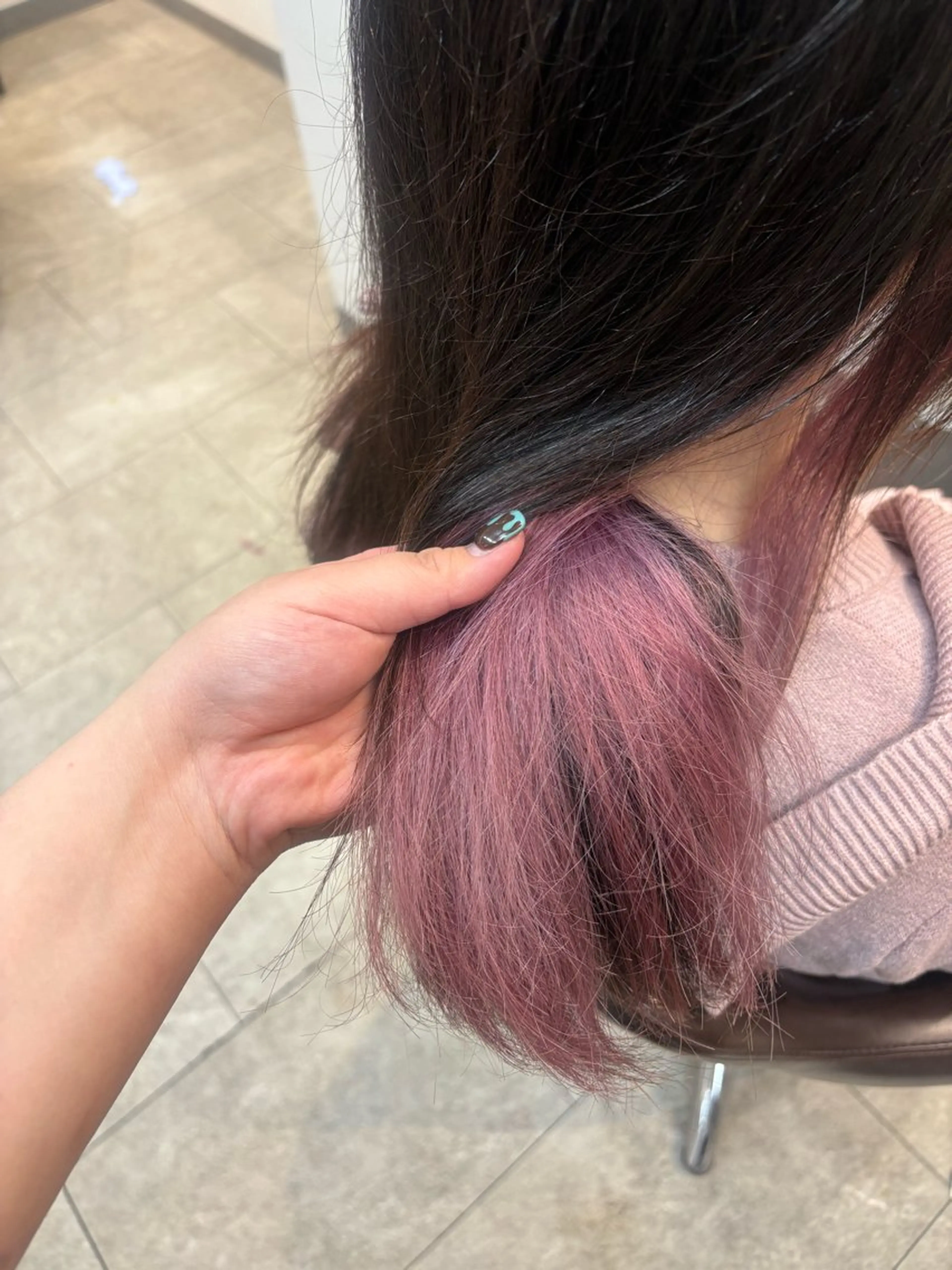 ミディアム neaf 六本木店所属・六本木🩷ハイライト 望月彩音のヘアスタイル