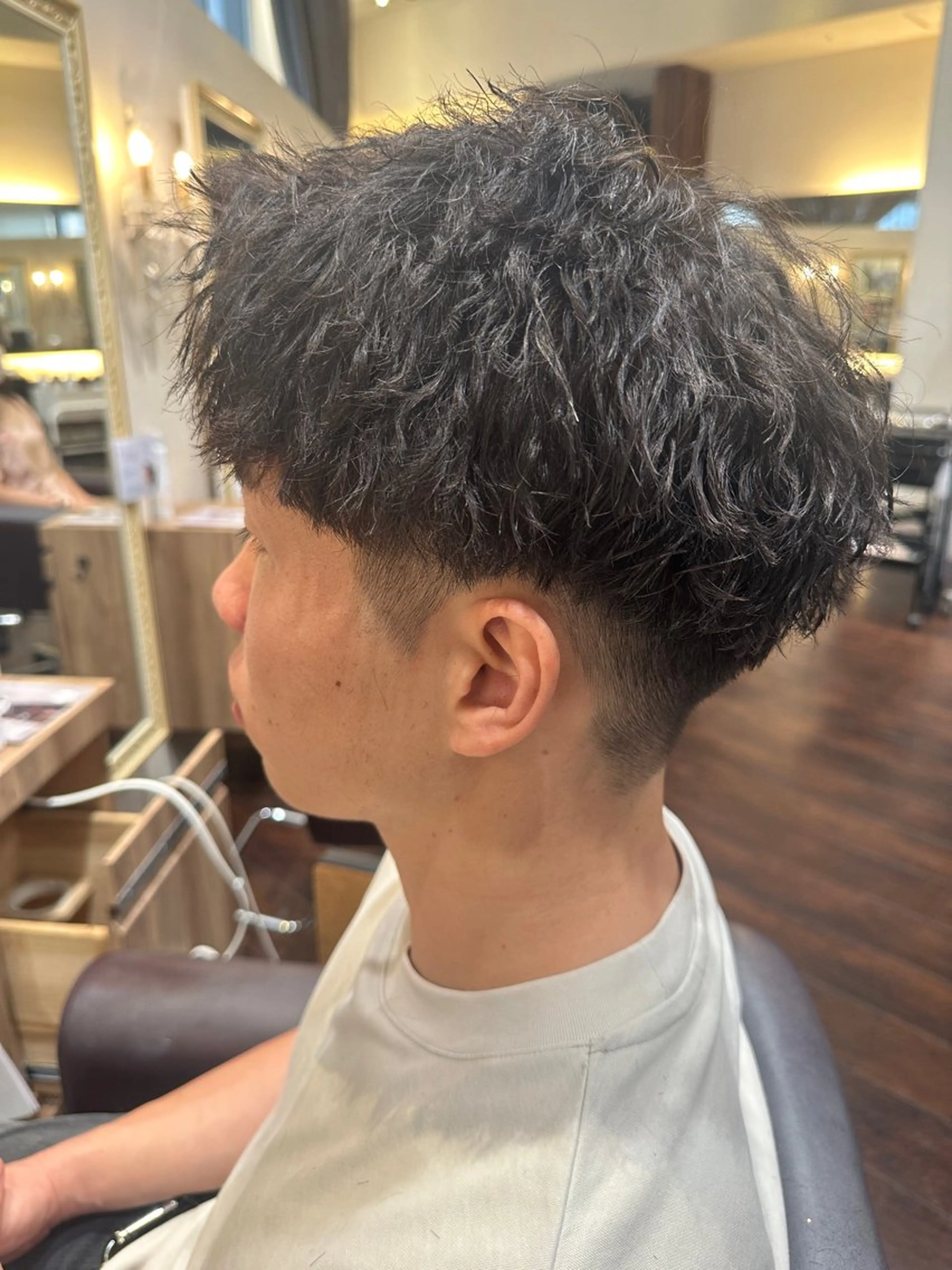 ショート パーマ メンズ フェザーパーマ 安藝颯/メンズカットのヘアスタイル