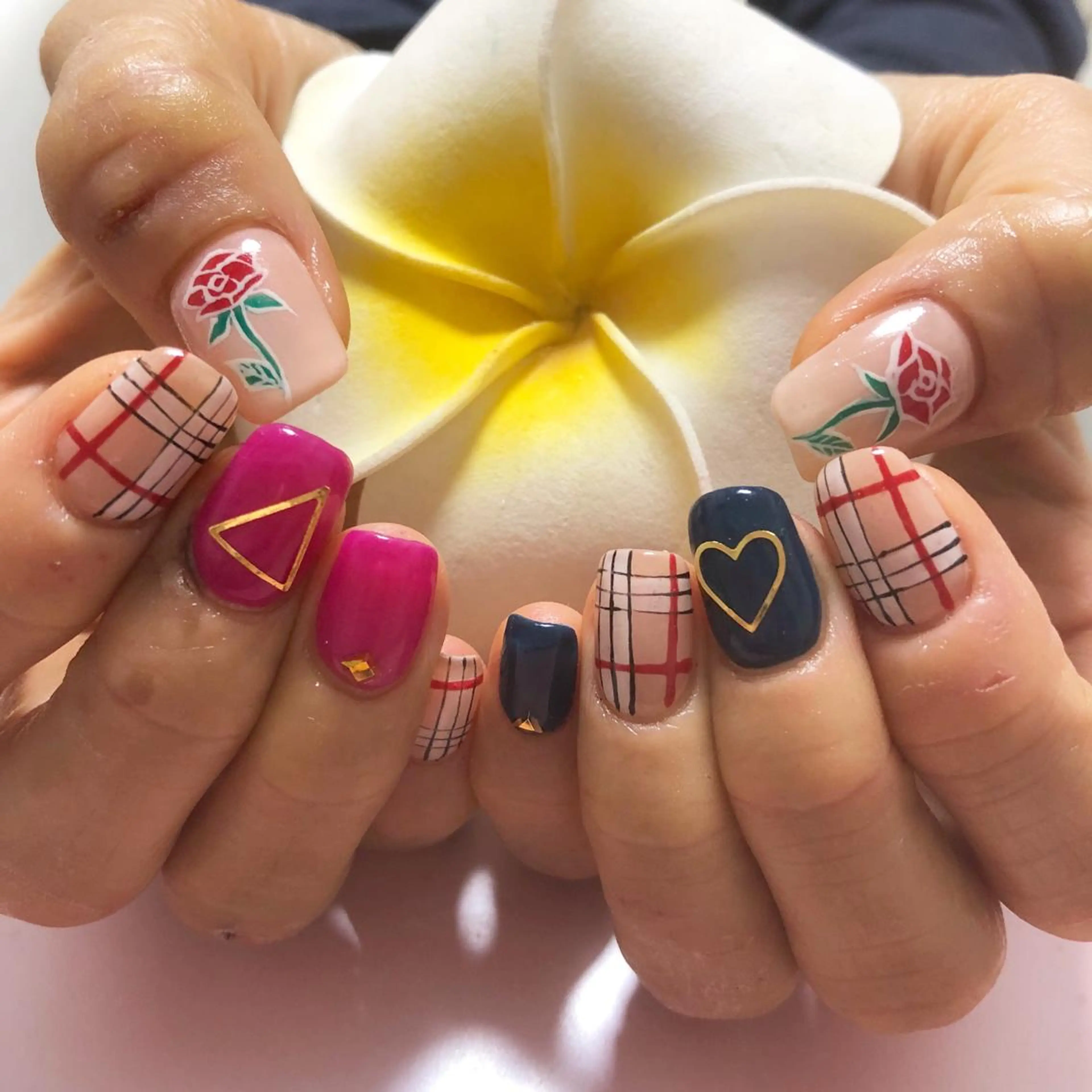 ネイル MaHaRo所属・S HARUKAのネイルデザイン