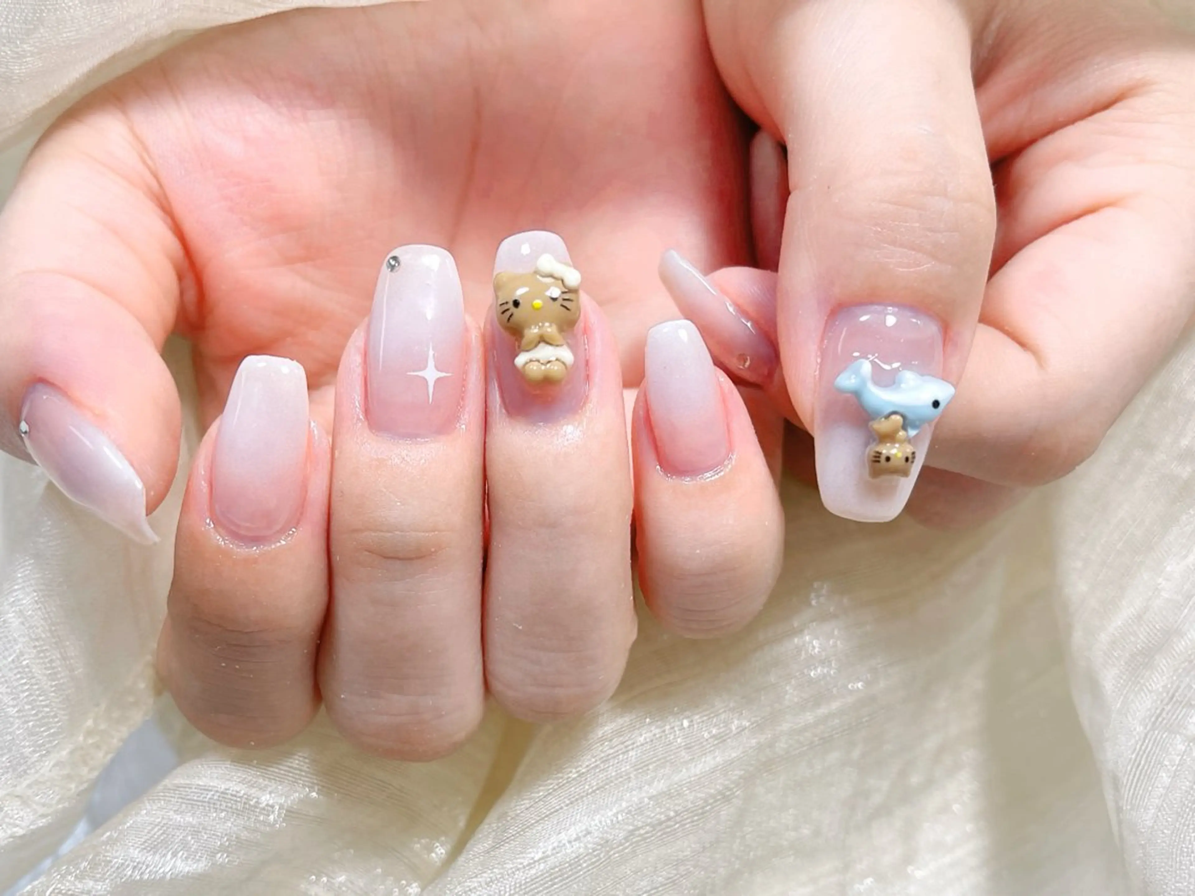 ネイル ハンドネイル 🎀ネイルサロン エクラYUI🎀のネイルデザイン