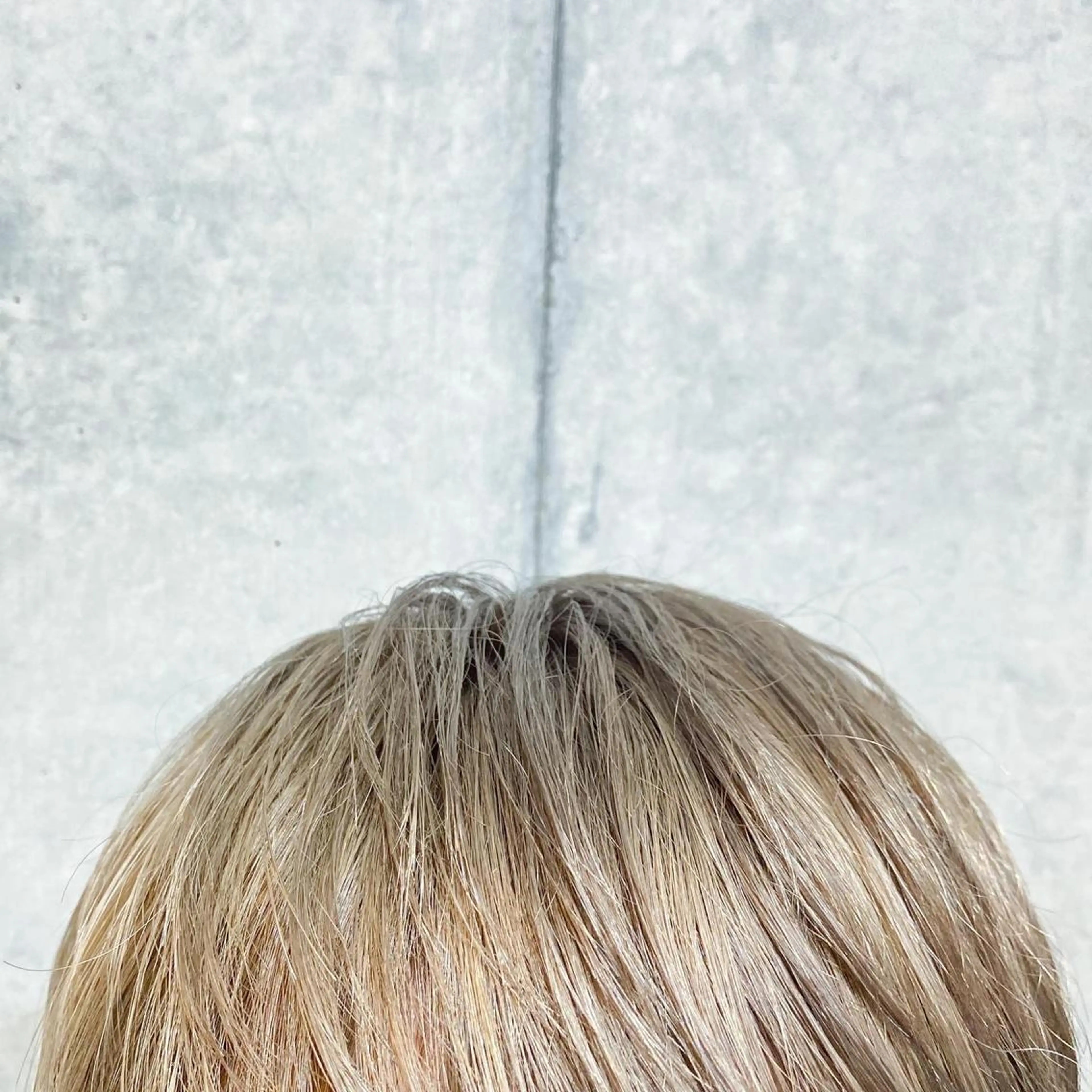 ショート カラー メンズ 艶髪ブリーチ 永井竜也のヘアスタイル