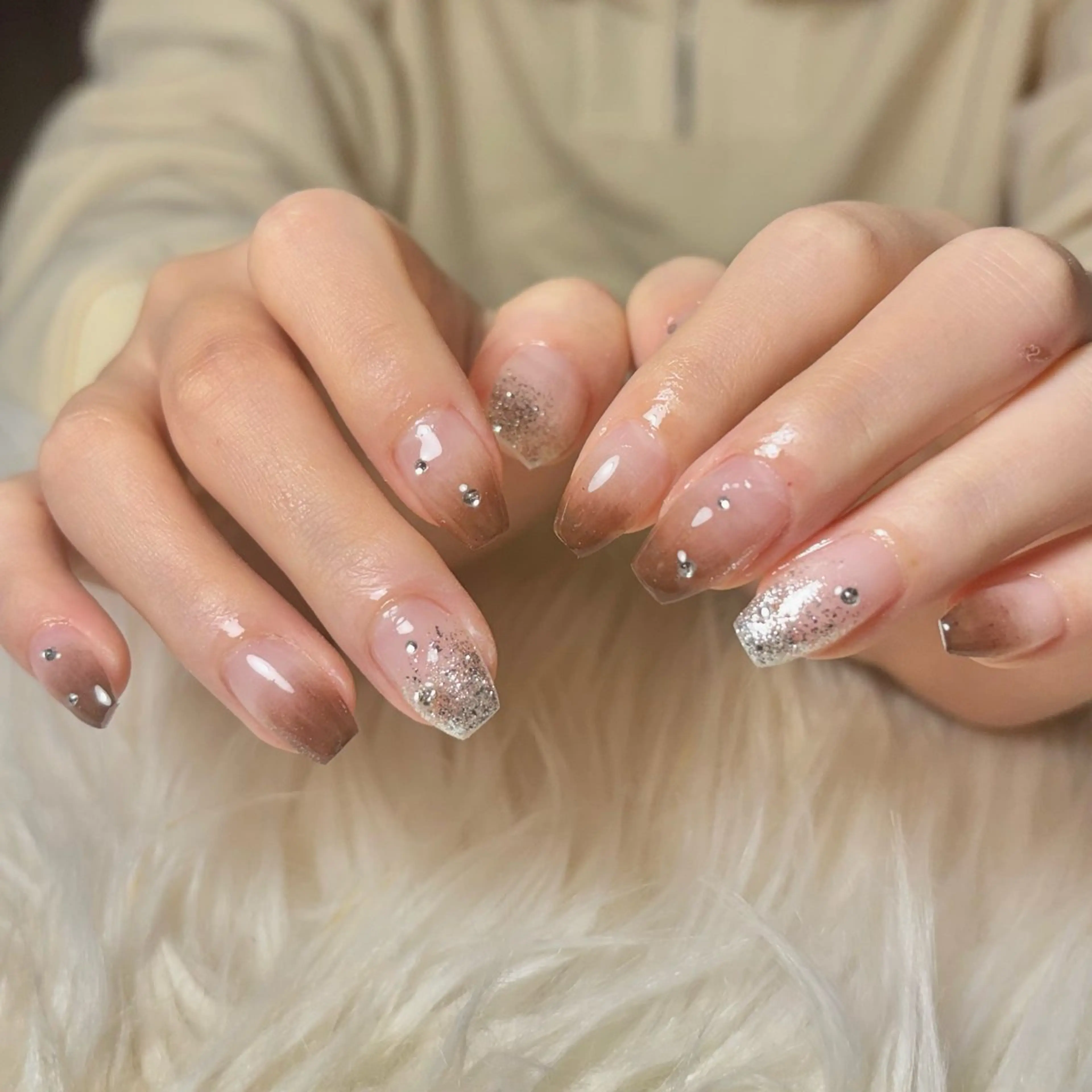 ネイル ハンドネイル ハンドケア hohomi .のネイルデザイン