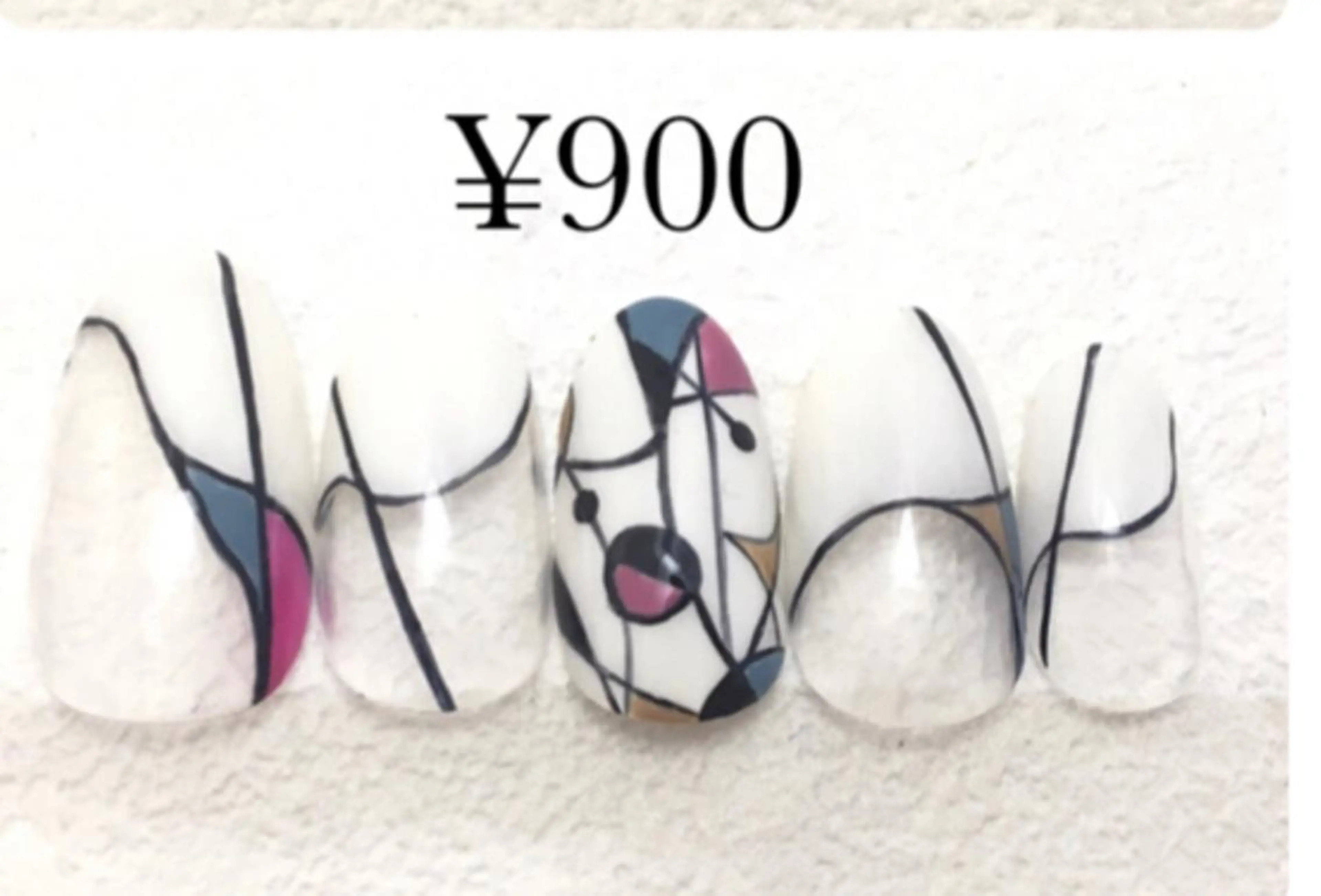 ネイル 株式会社JUEGO .○°のネイルデザイン