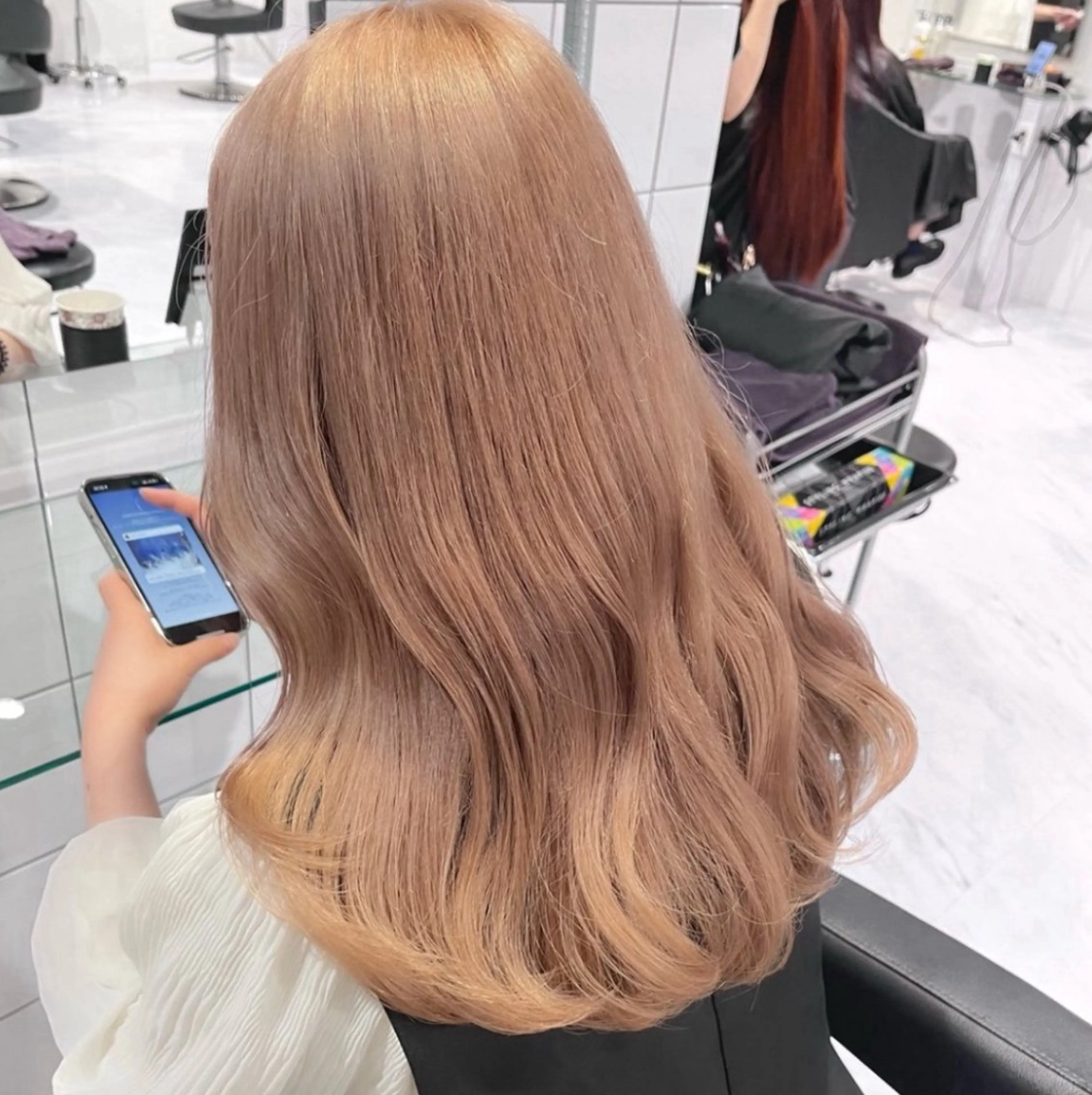 ロング カラー 🫧うる艶トレンド 🫧透明感カラーのヘアスタイル