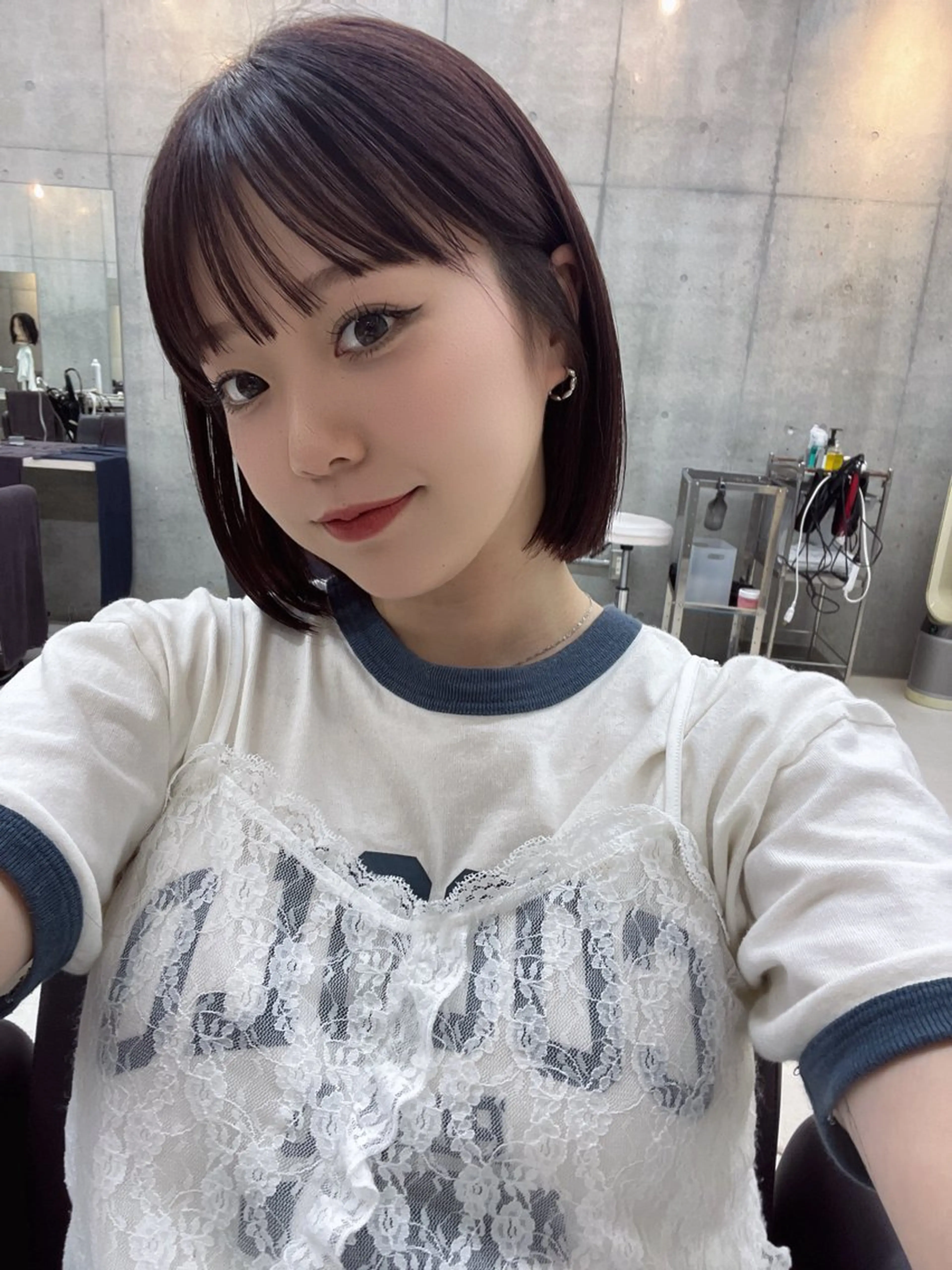ショート カラー 切りっぱなしボブ ラベンダーカラー ボブ うる艶ヘア♡韓国好き 透明感　shotaのヘアスタイル