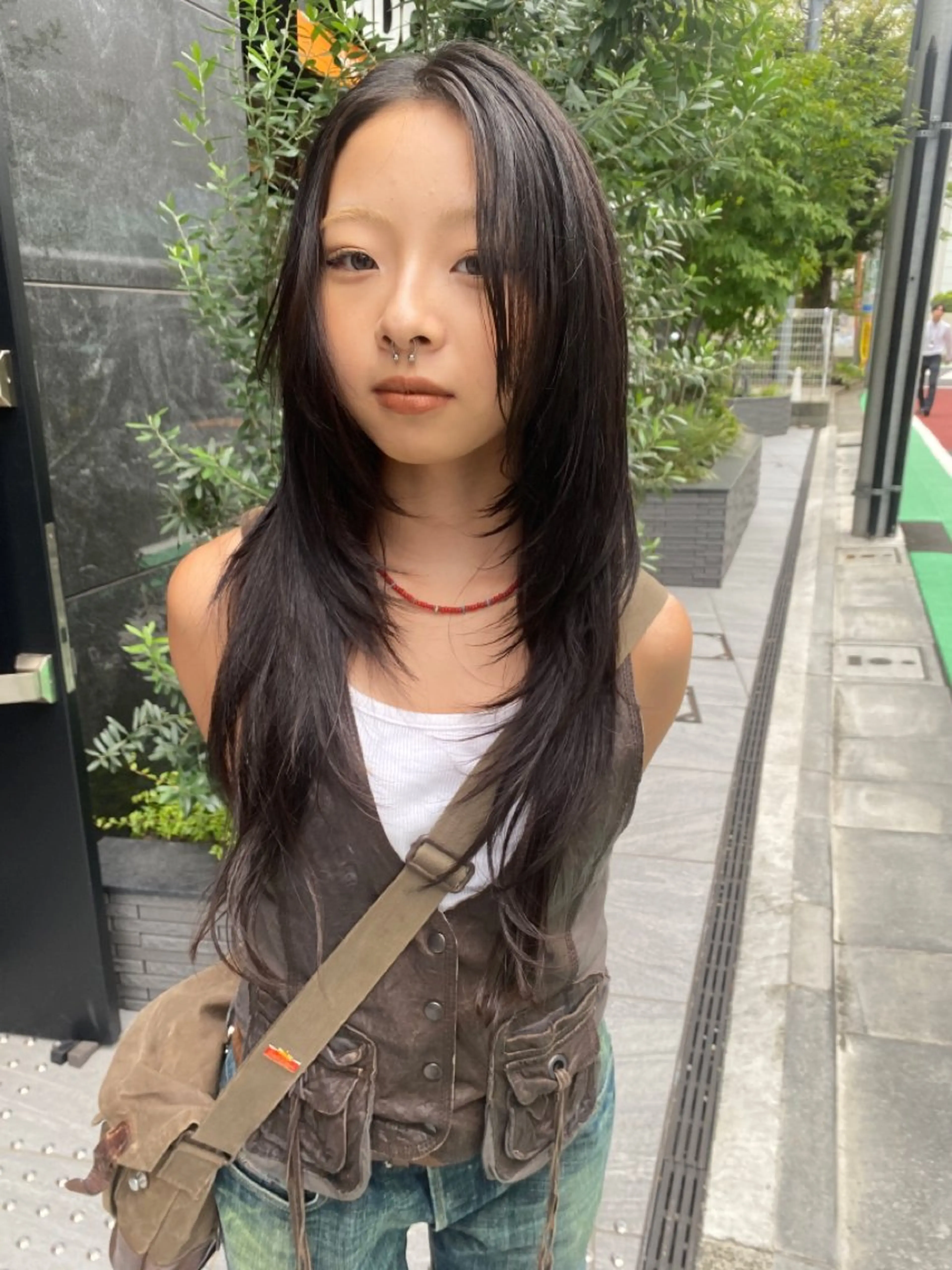 ロング カット 室谷 侑奈のヘアスタイル