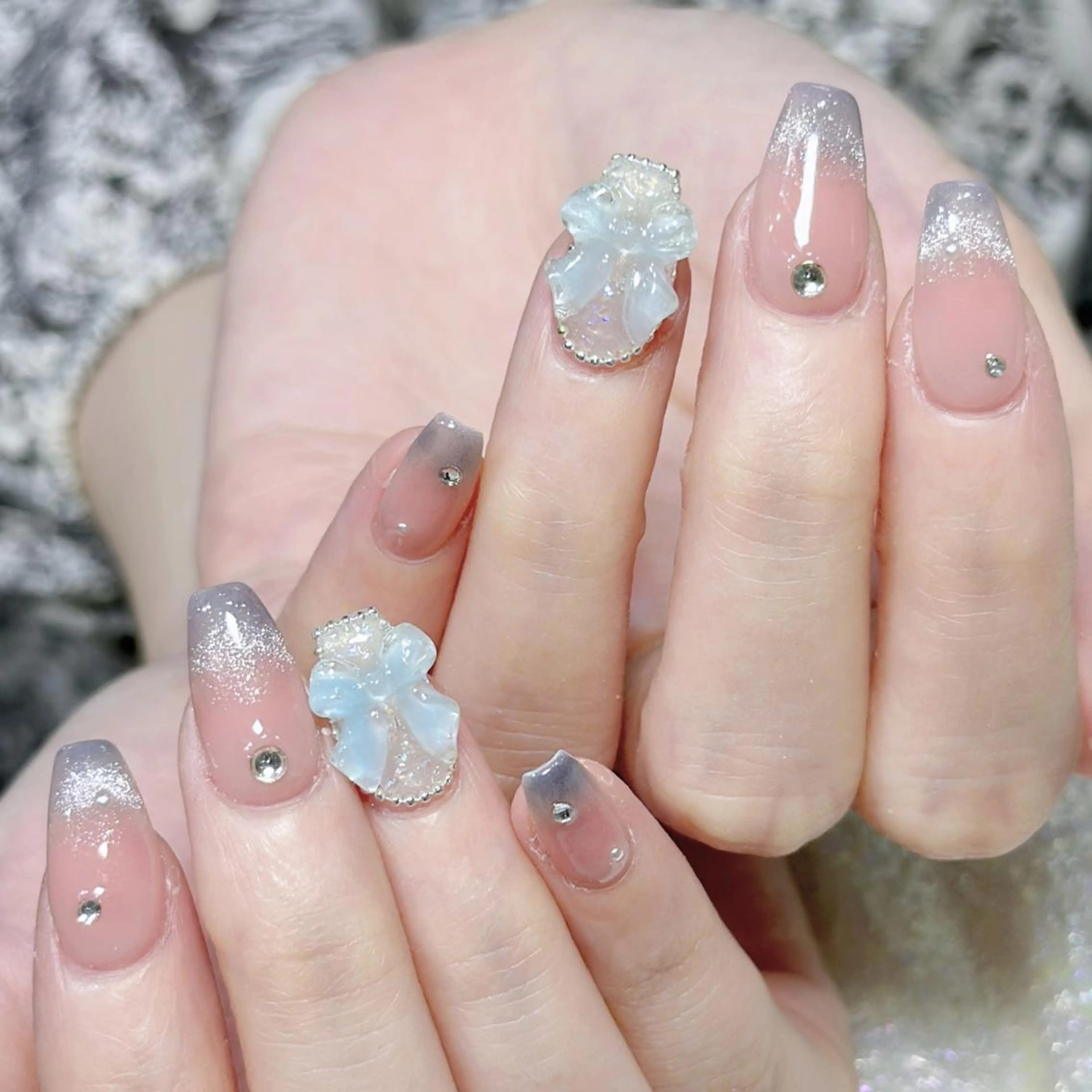 ネイル ハンドネイル Queens ciciのネイルデザイン