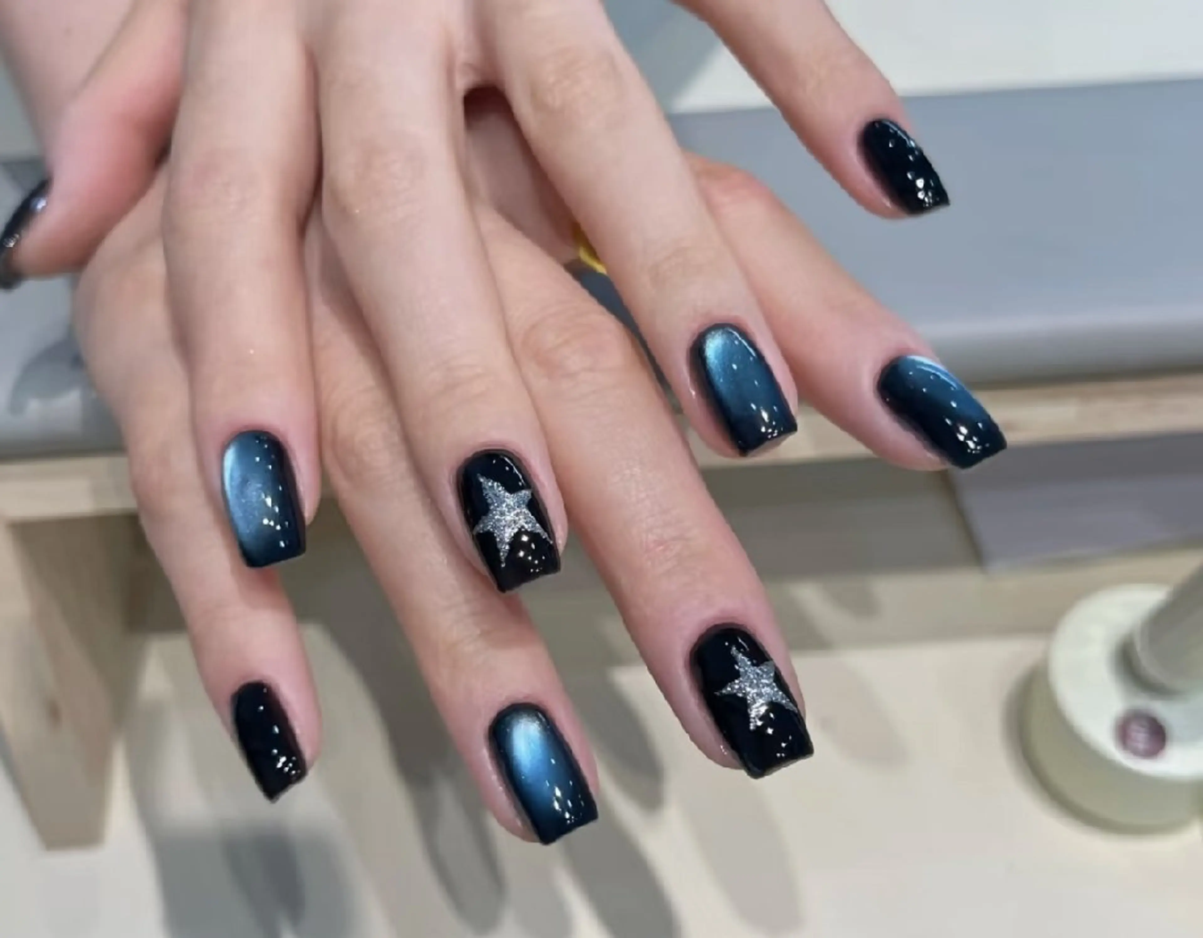 ネイル 鈴木 彩星のネイルデザイン