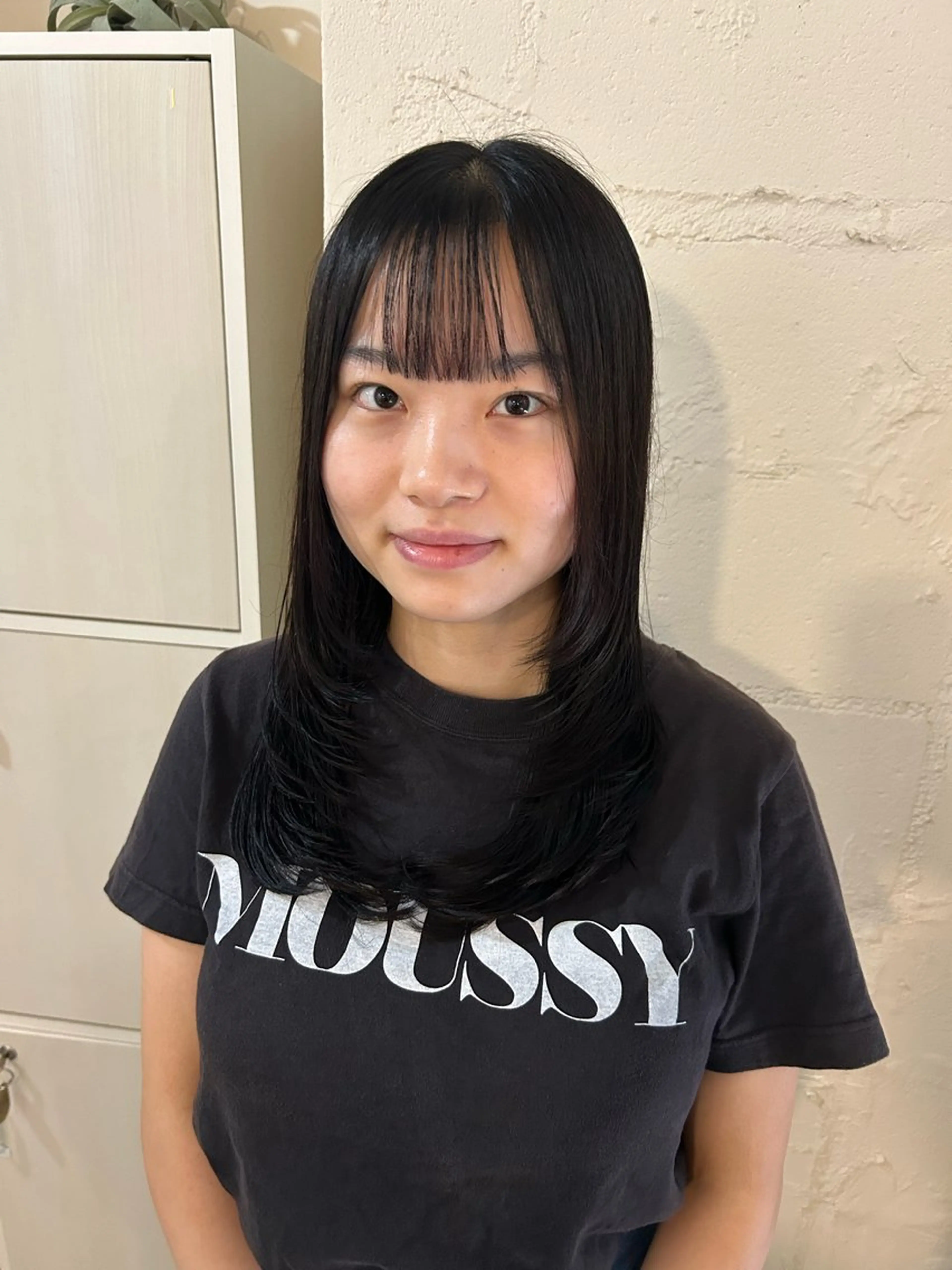 セミロング color list 倉本恋のヘアスタイル