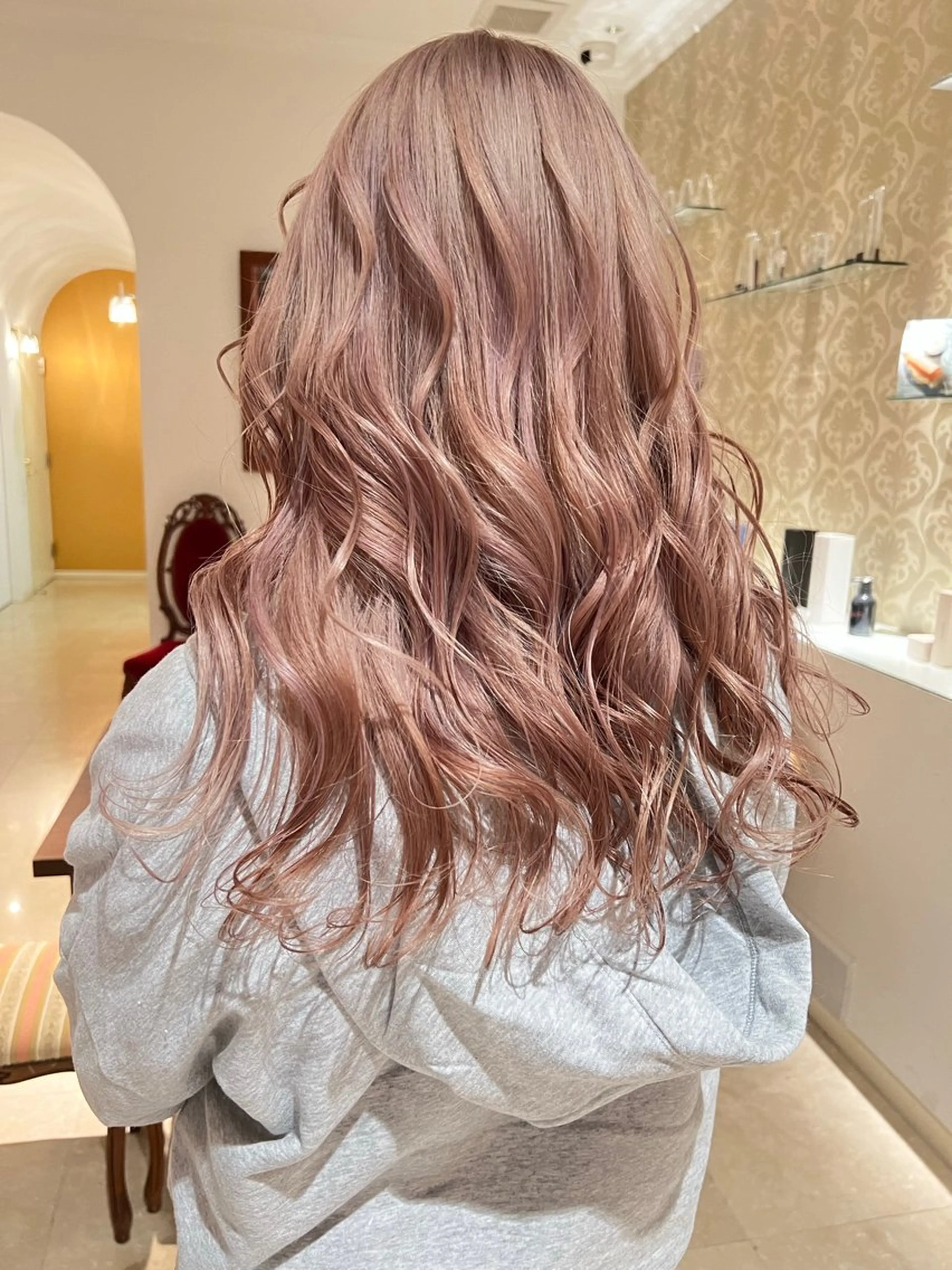 ロング カラー カラースペシャリスト ・齊藤 羽瑠輝のヘアスタイル