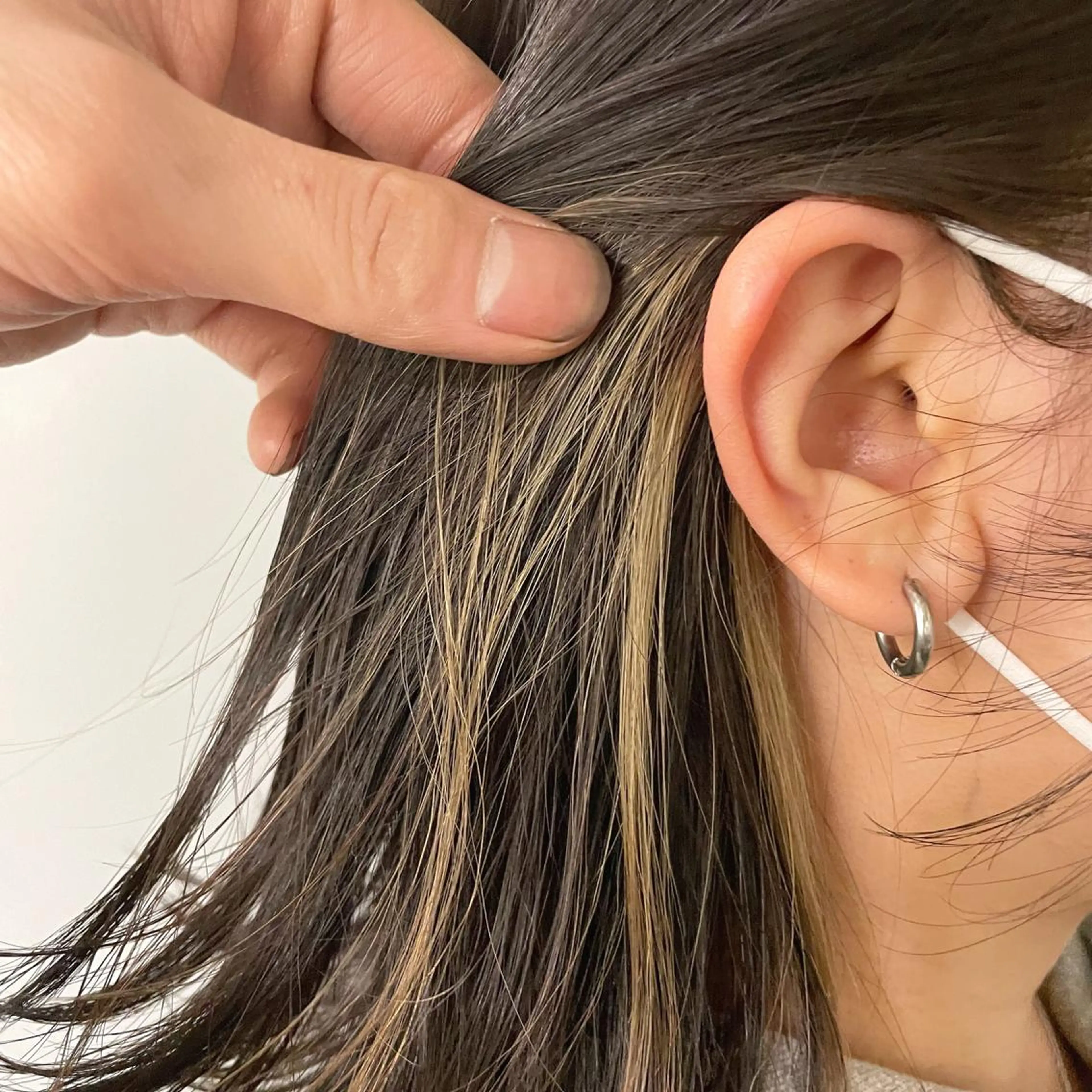 ミディアム ヘアカラー Qin share salon 原宿店所属・🫧艶ハイトーン 特化🫧ライヤのヘアスタイル