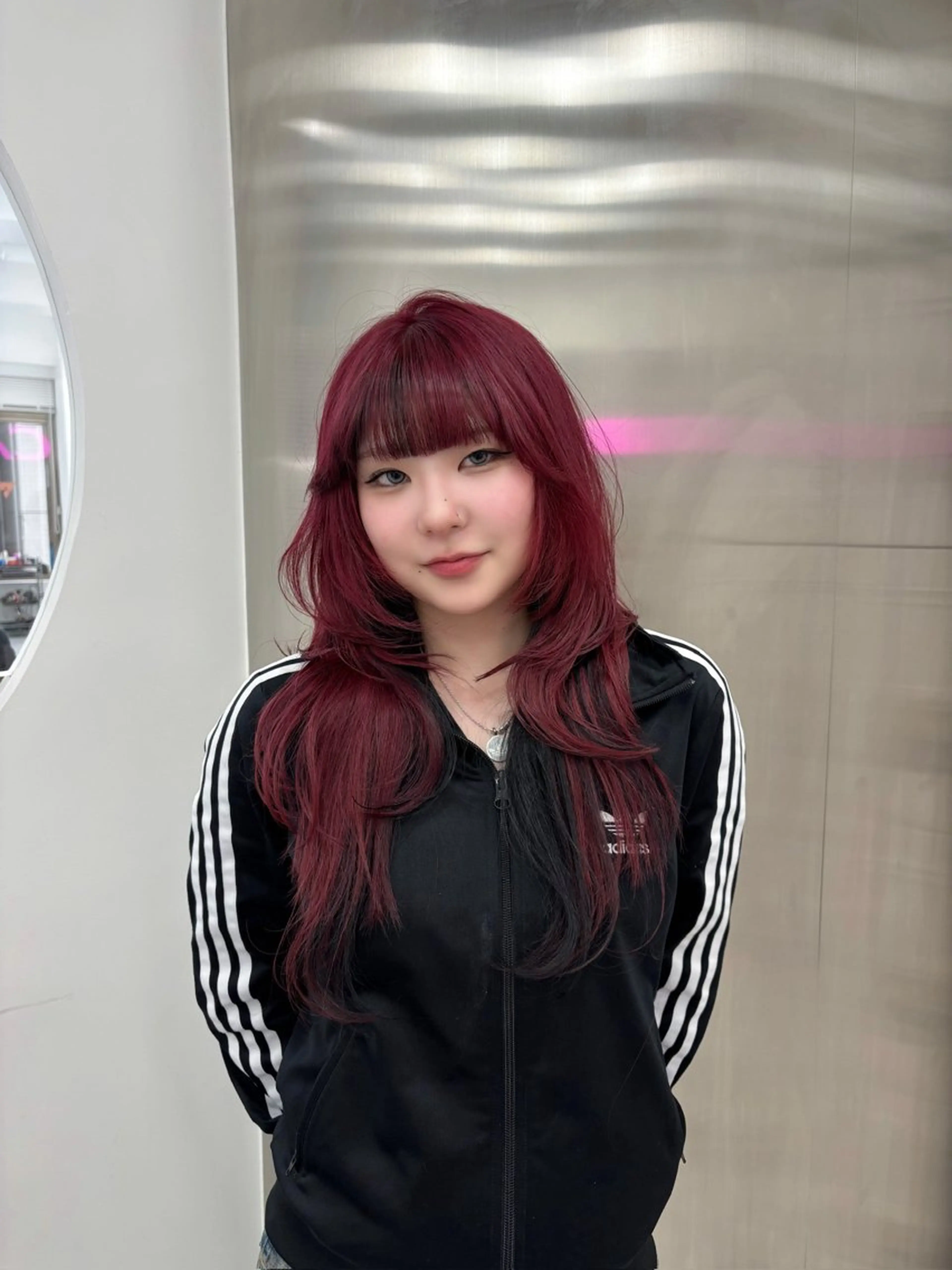 ロング カラー カット ヘアカラー トリートメント ヘッドスパ ヘアセット 韓国レイヤー ハッシュカットのヘアスタイル