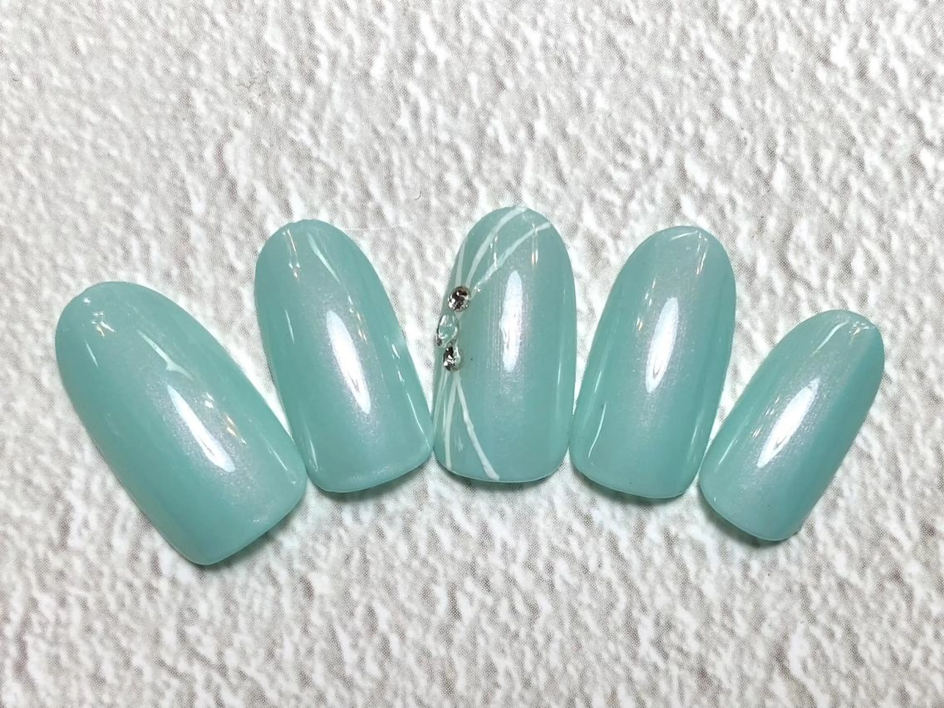 ネイル Ellie Nail Honamiのネイルデザイン