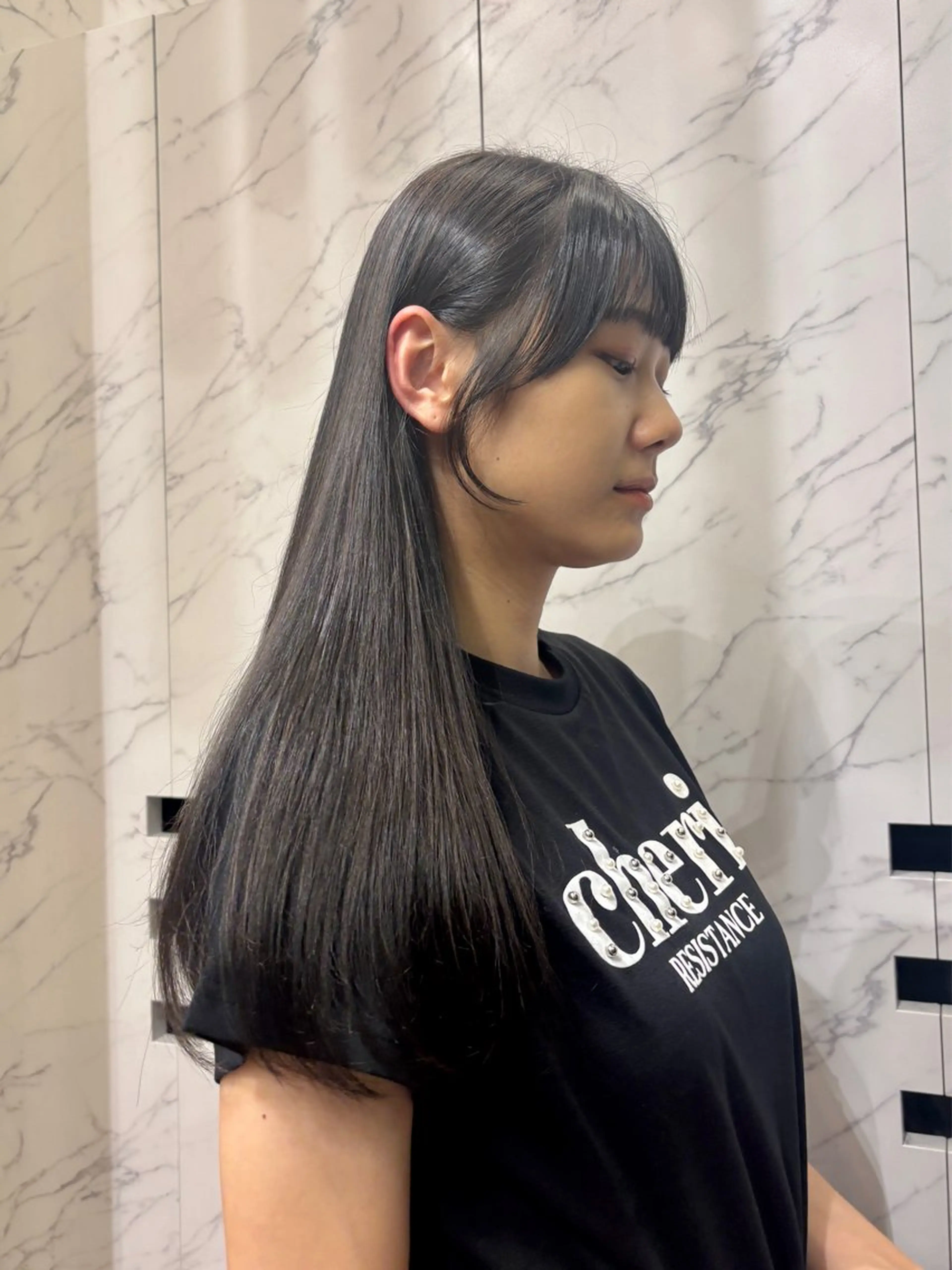 ロング トリートメント カット ヘアカラー トリートメント miu /透明感カラーのヘアスタイル