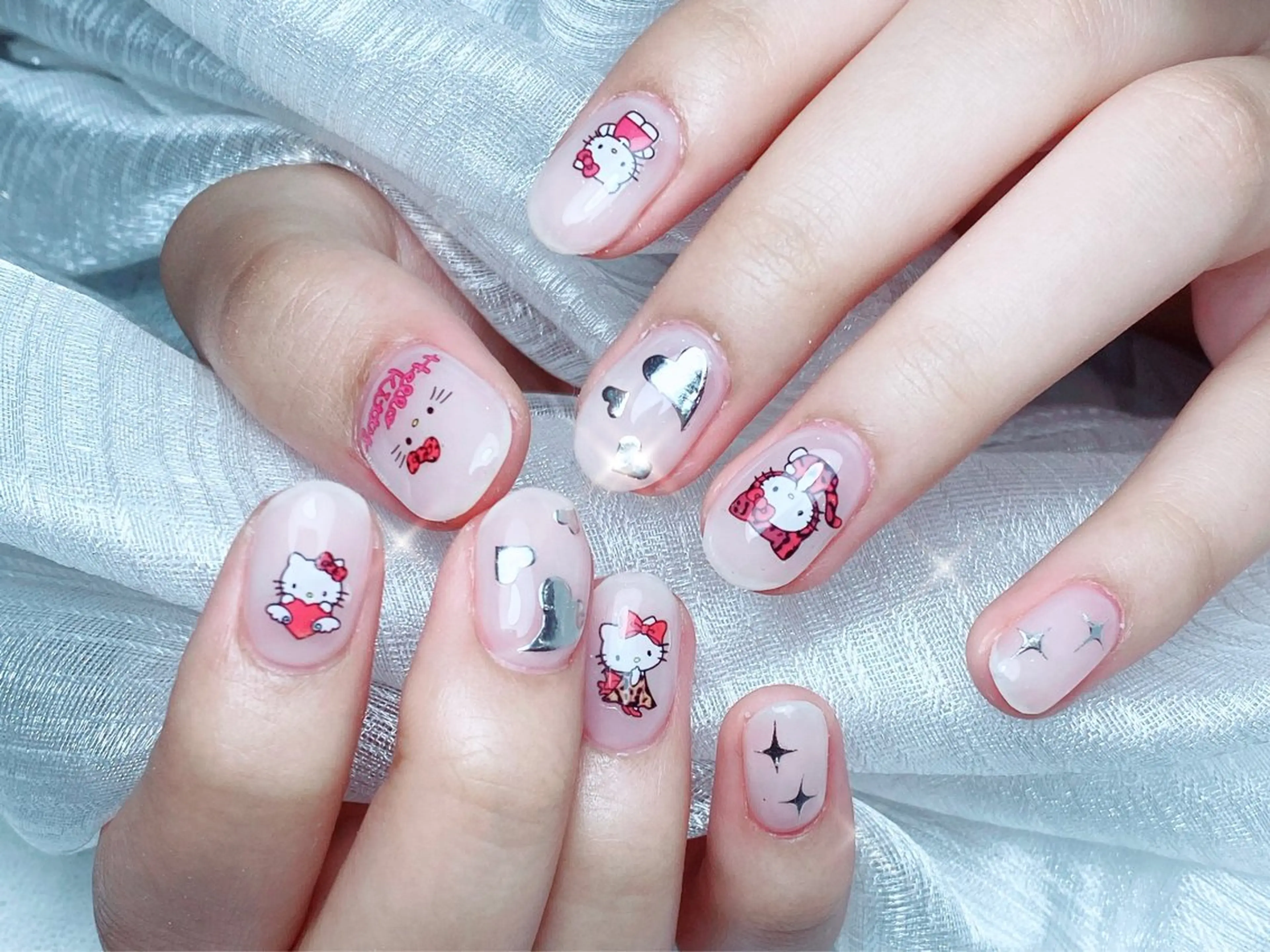 ネイル オーロラネイル チークネイル 長さ出し フットネイル フレンチネイル ハンドネイル ハンドケア lily nailのネイルデザイン