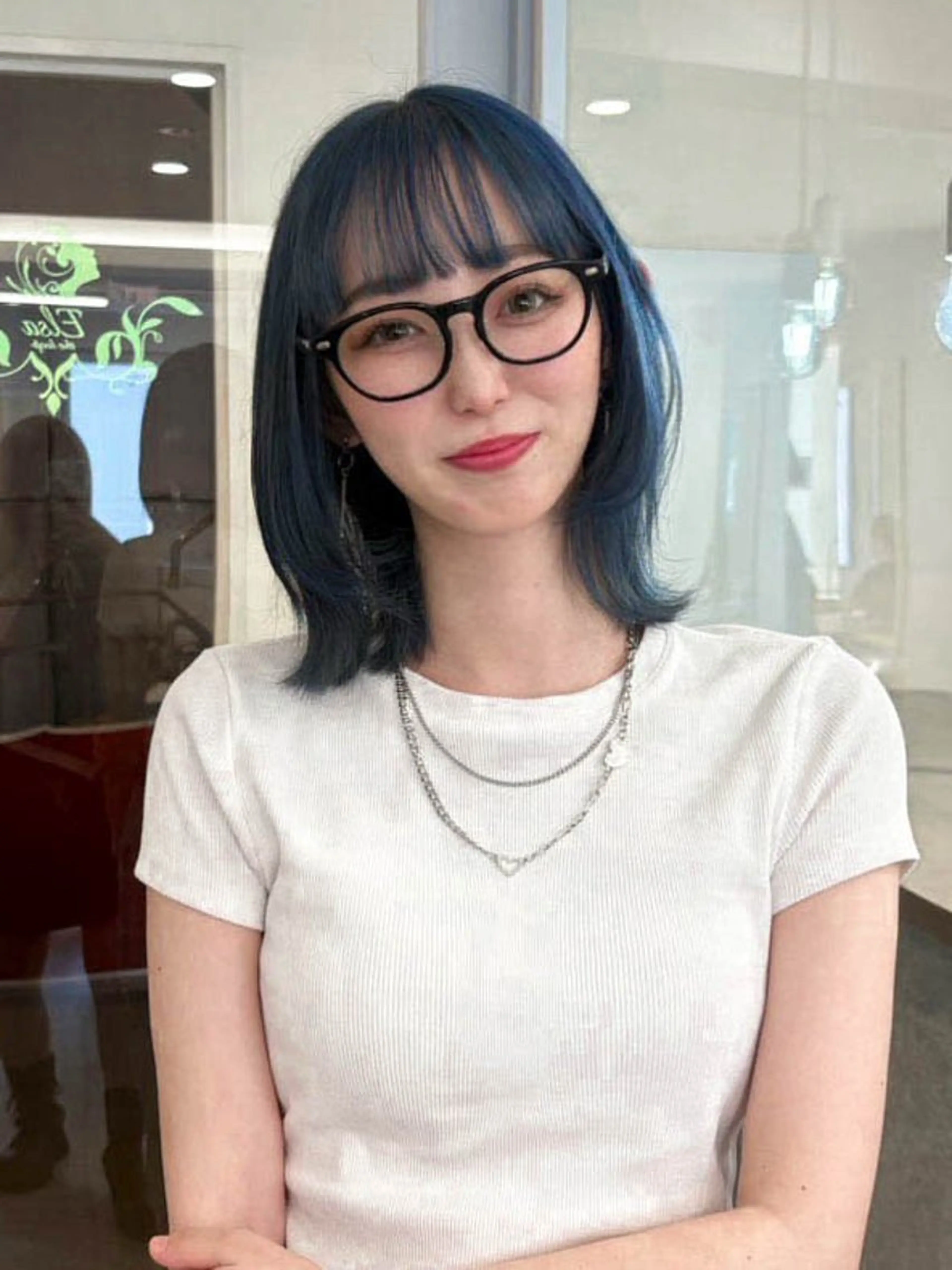 ミディアム Elsa エルサのヘアスタイル