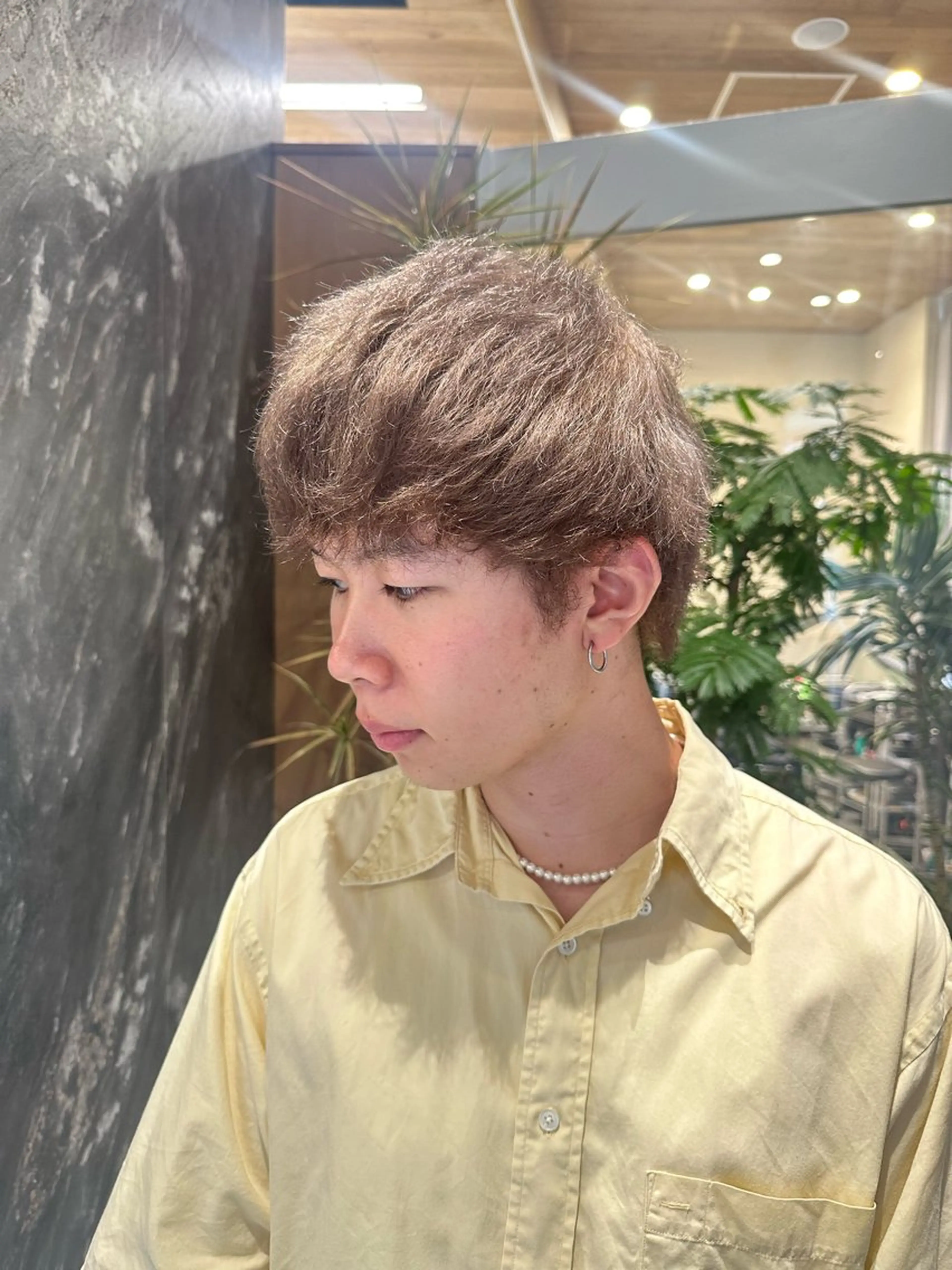 ロング カラー メンズ メンズブリーチ メンズハイトーン メンズ韓国風 メンズウルフカット ベージュカラー ヘアカラー トリートメント salowin原宿iori所属・💋ハイトーンデザイ ンヘア💋A'nyuのヘアスタイル