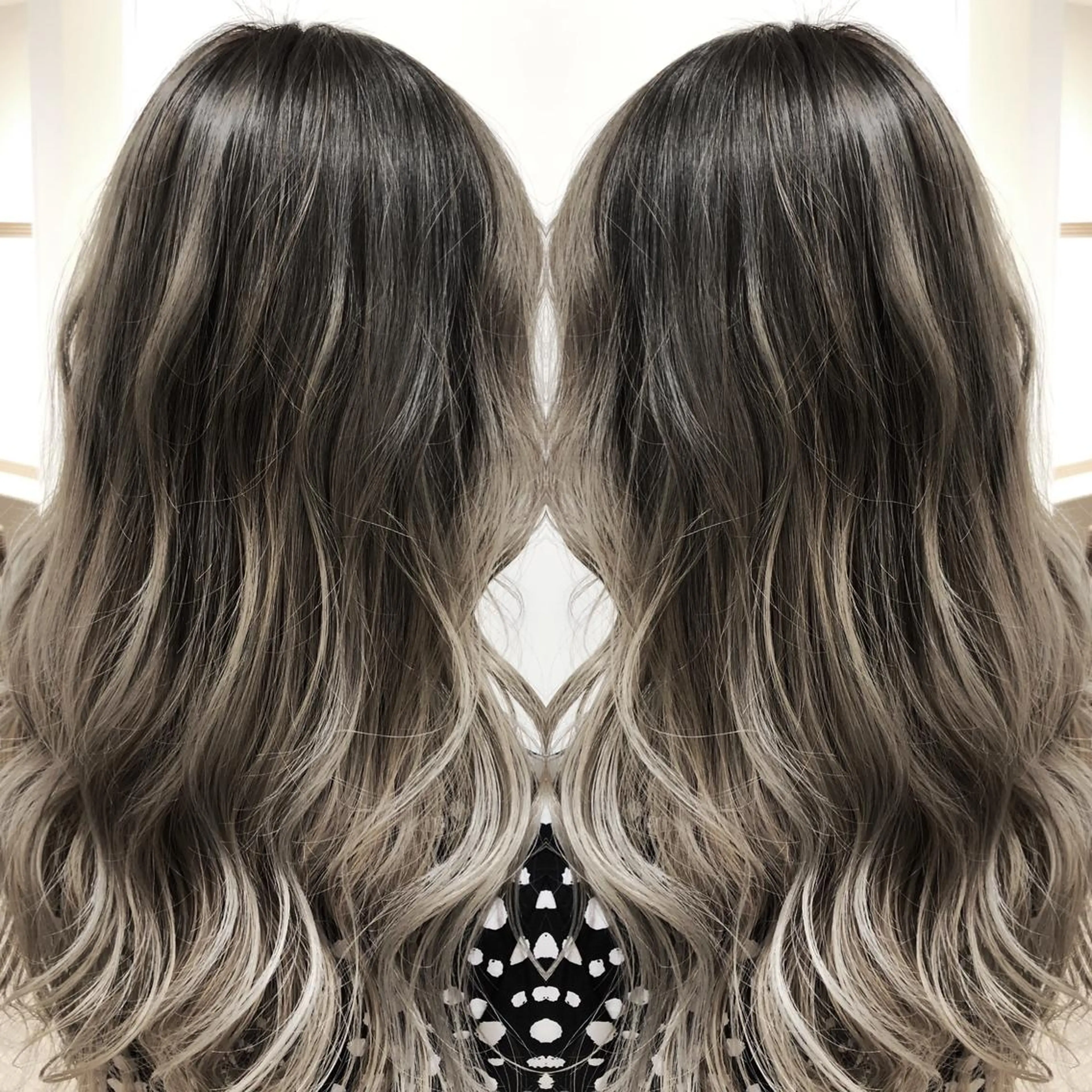 セミロング カラー バレイヤージュ レイヤーカット 面谷 一光のヘアスタイル