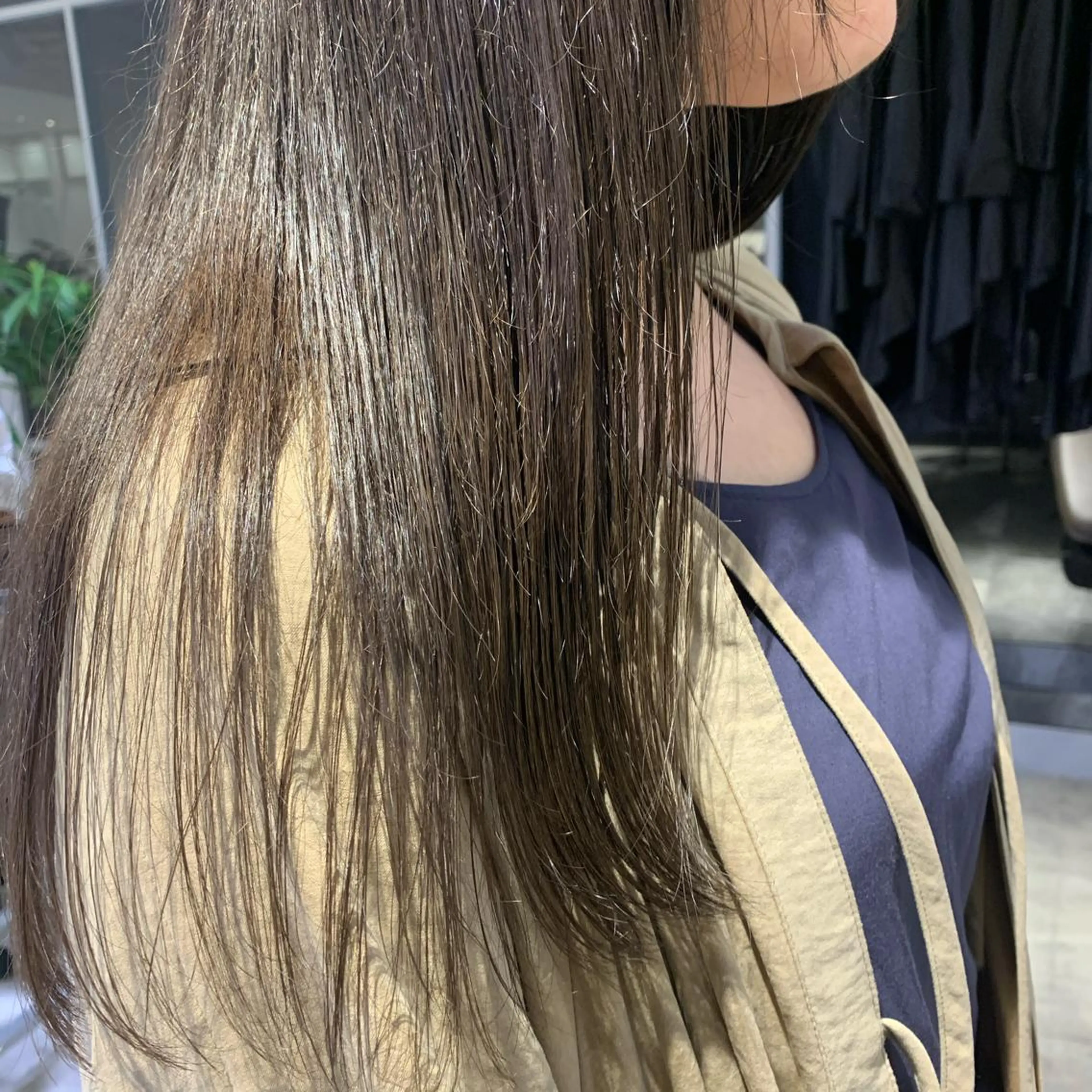 カラー グレージュ ハイライトカラー オリーブグレージュ オリーブグレー 鈴木 真司のヘアスタイル