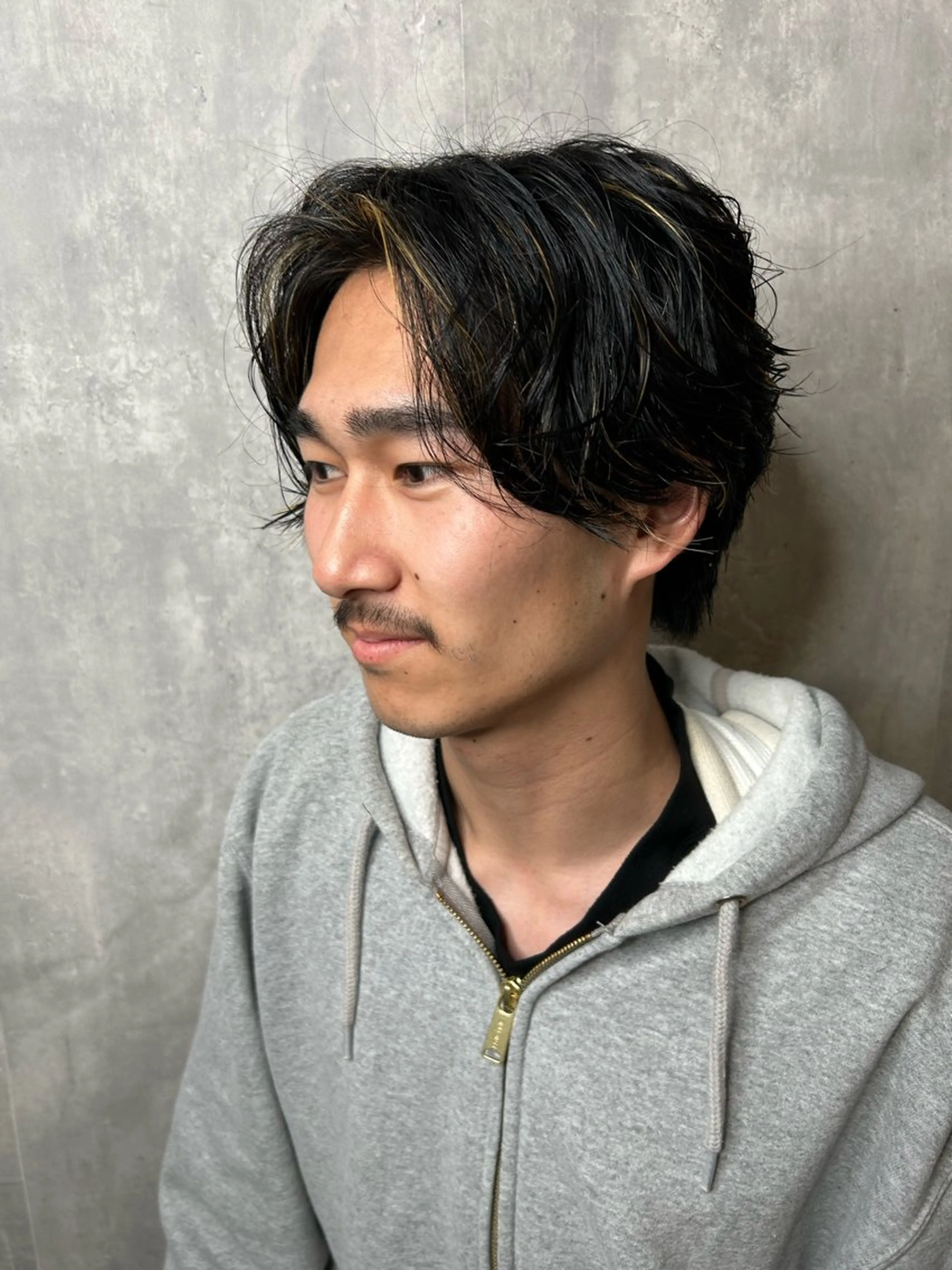 ショート メンズ メンズパーマ フェザーパーマ癖毛 曲がる縮毛矯正森岡のヘアスタイル