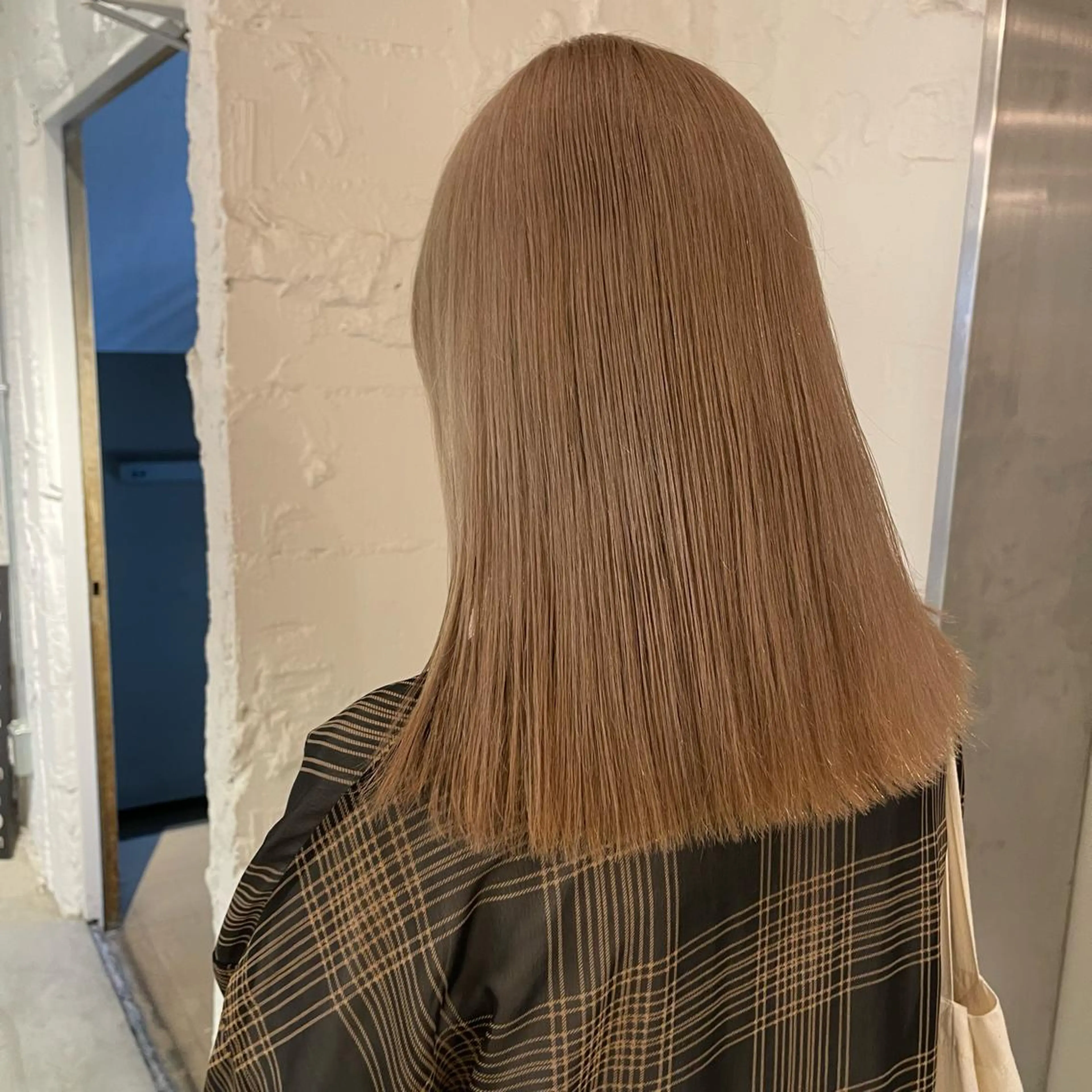 セミロング カラー ヘアカラー トリートメント lunty miichiのヘアスタイル