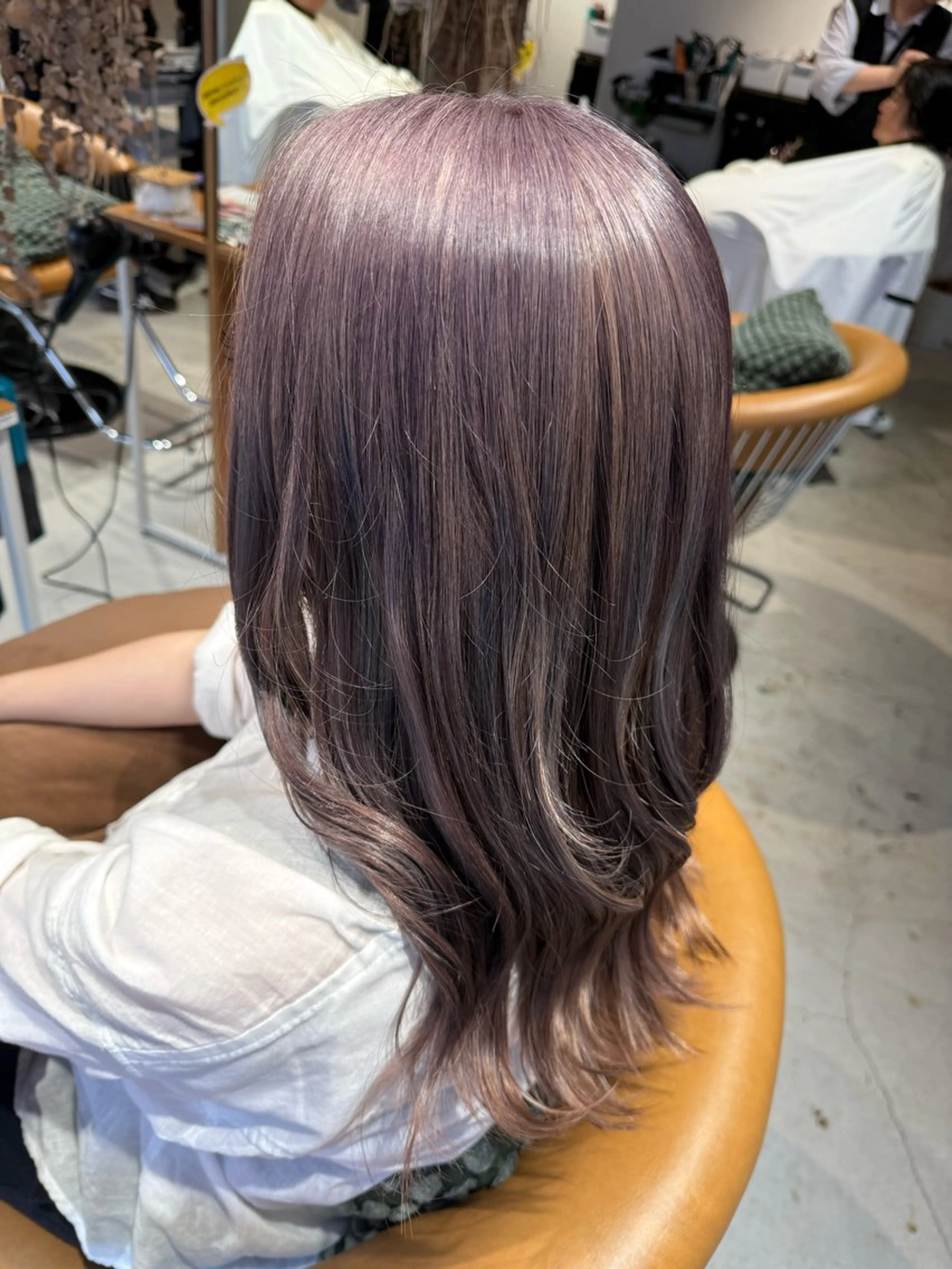 ロング ヘアカラー トリートメント 井手上 陽菜のヘアスタイル