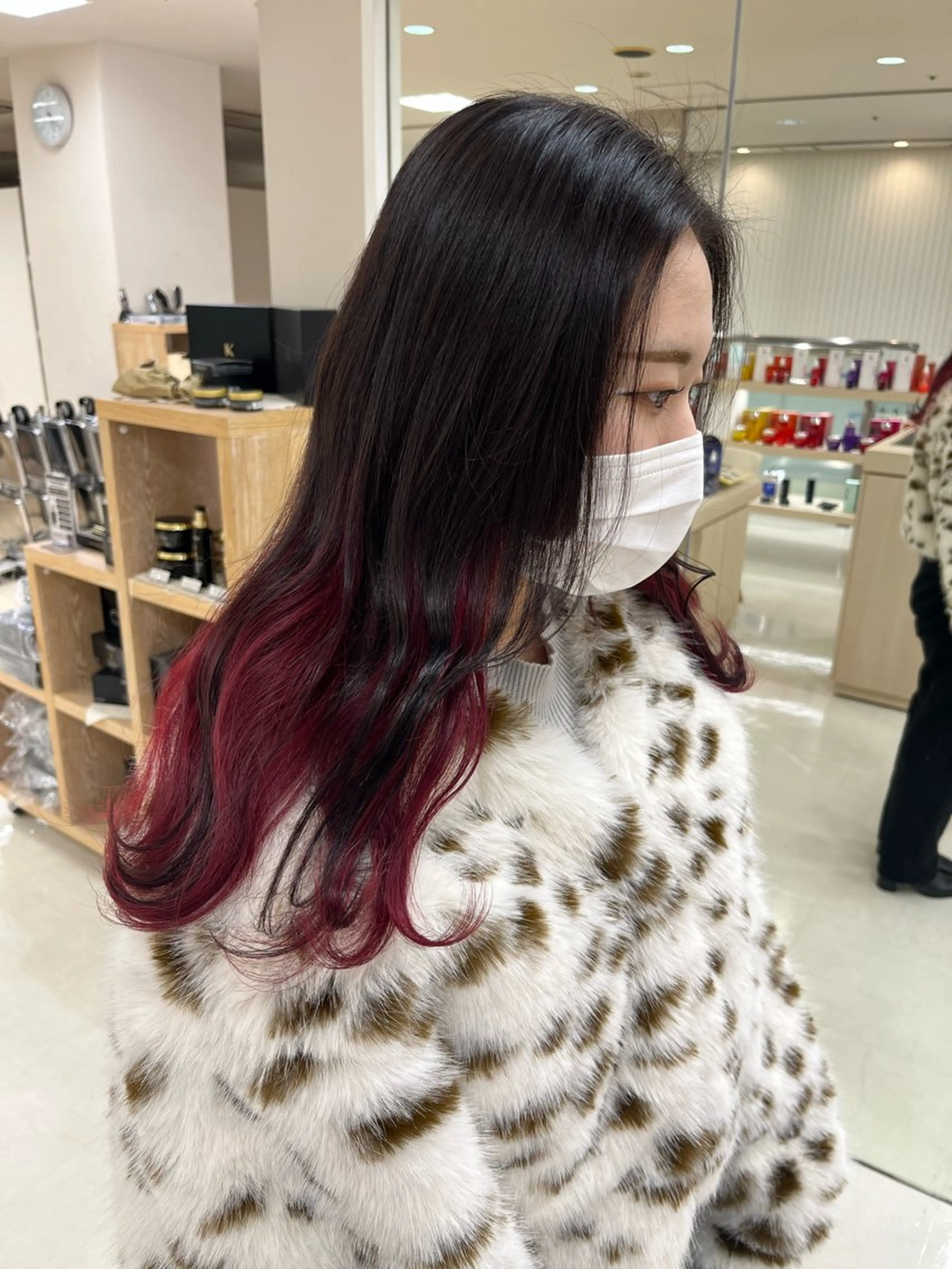 セミロング カラー ヘアカラー トリートメント m i k u🕊️ 韓国レイヤー/暖色のヘアスタイル
