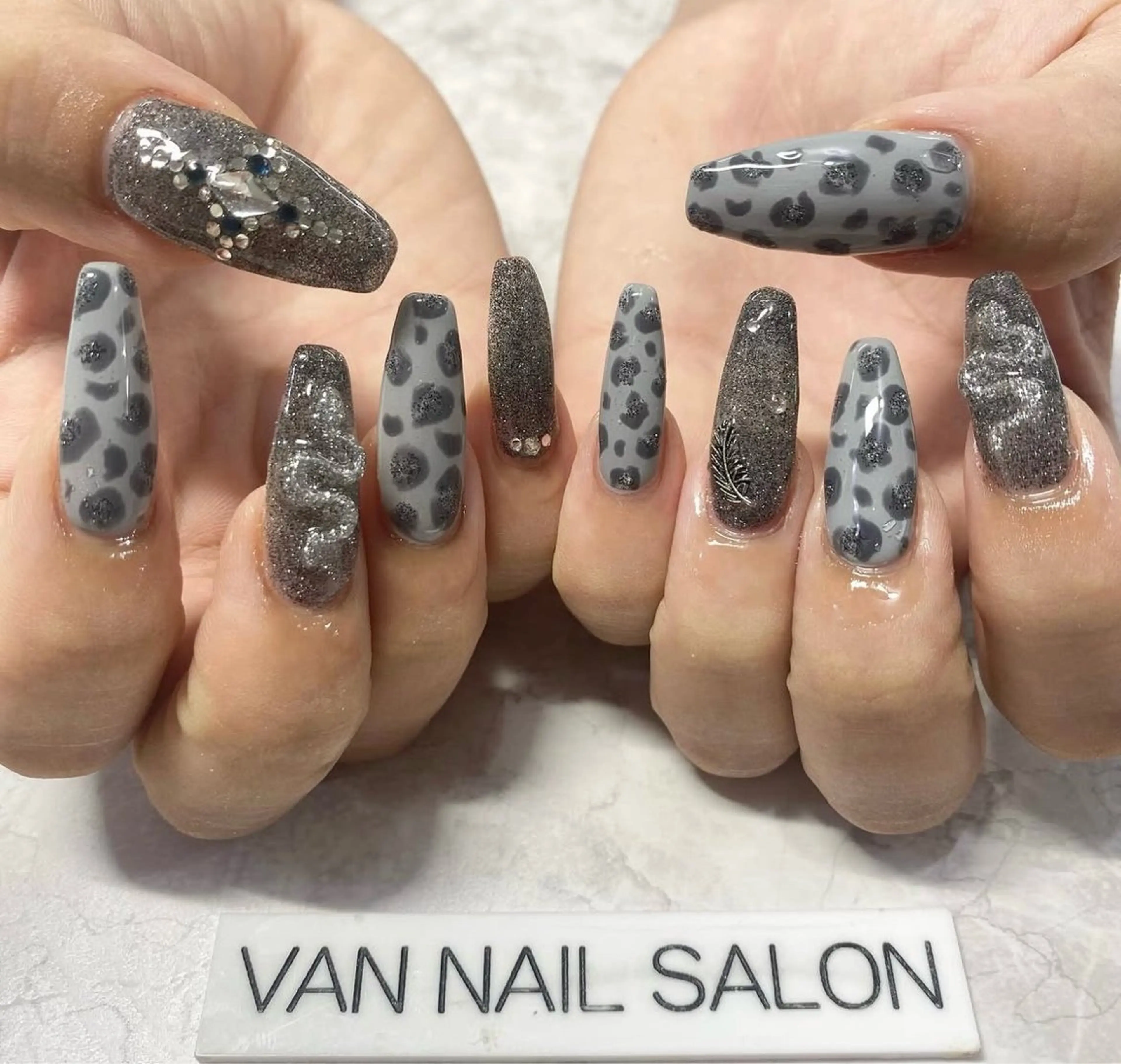 ネイル ハンドネイル Van Nail 本厚木店所属・Van Nail Salonのネイルデザイン