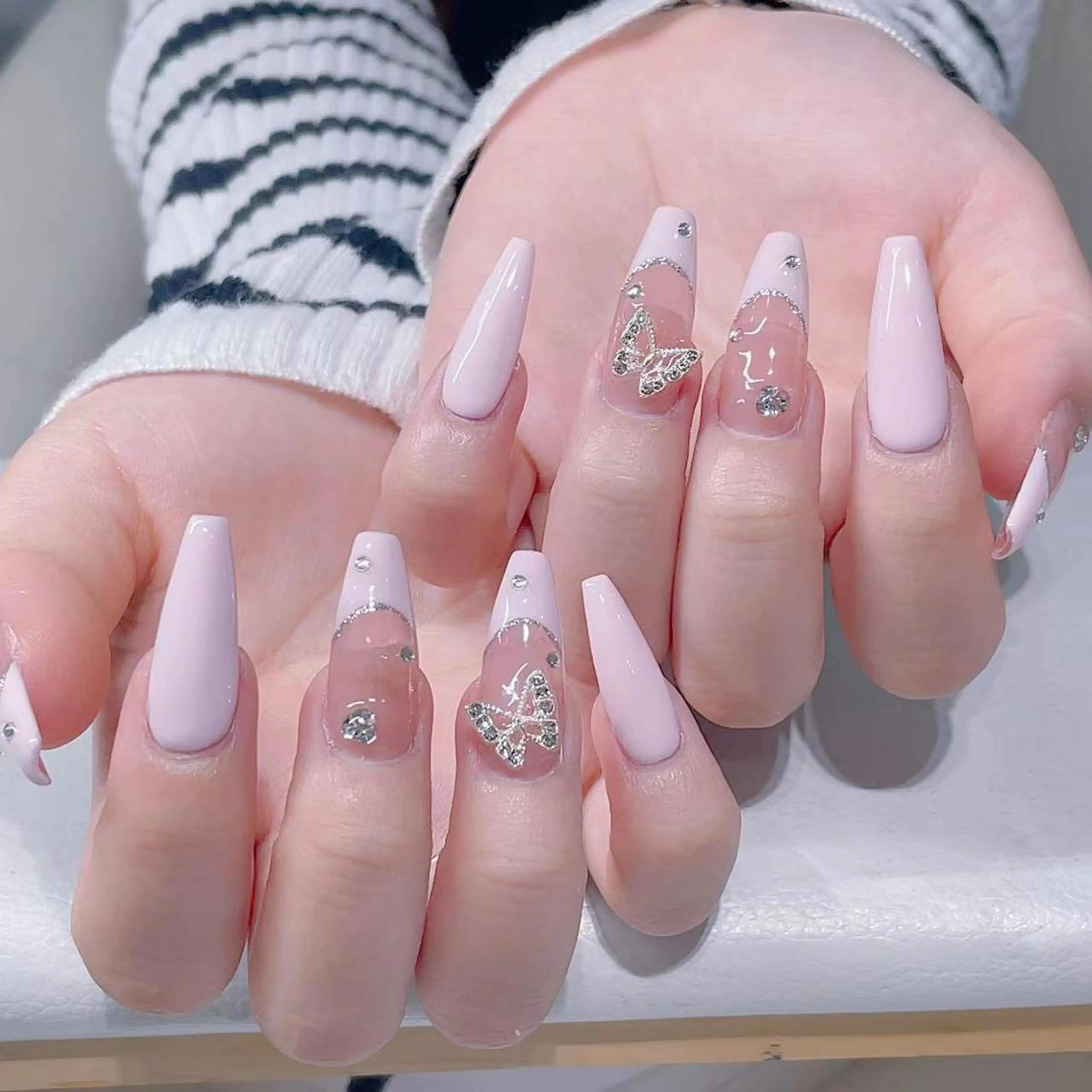 ネイル ハンドネイル Queens momoのネイルデザイン
