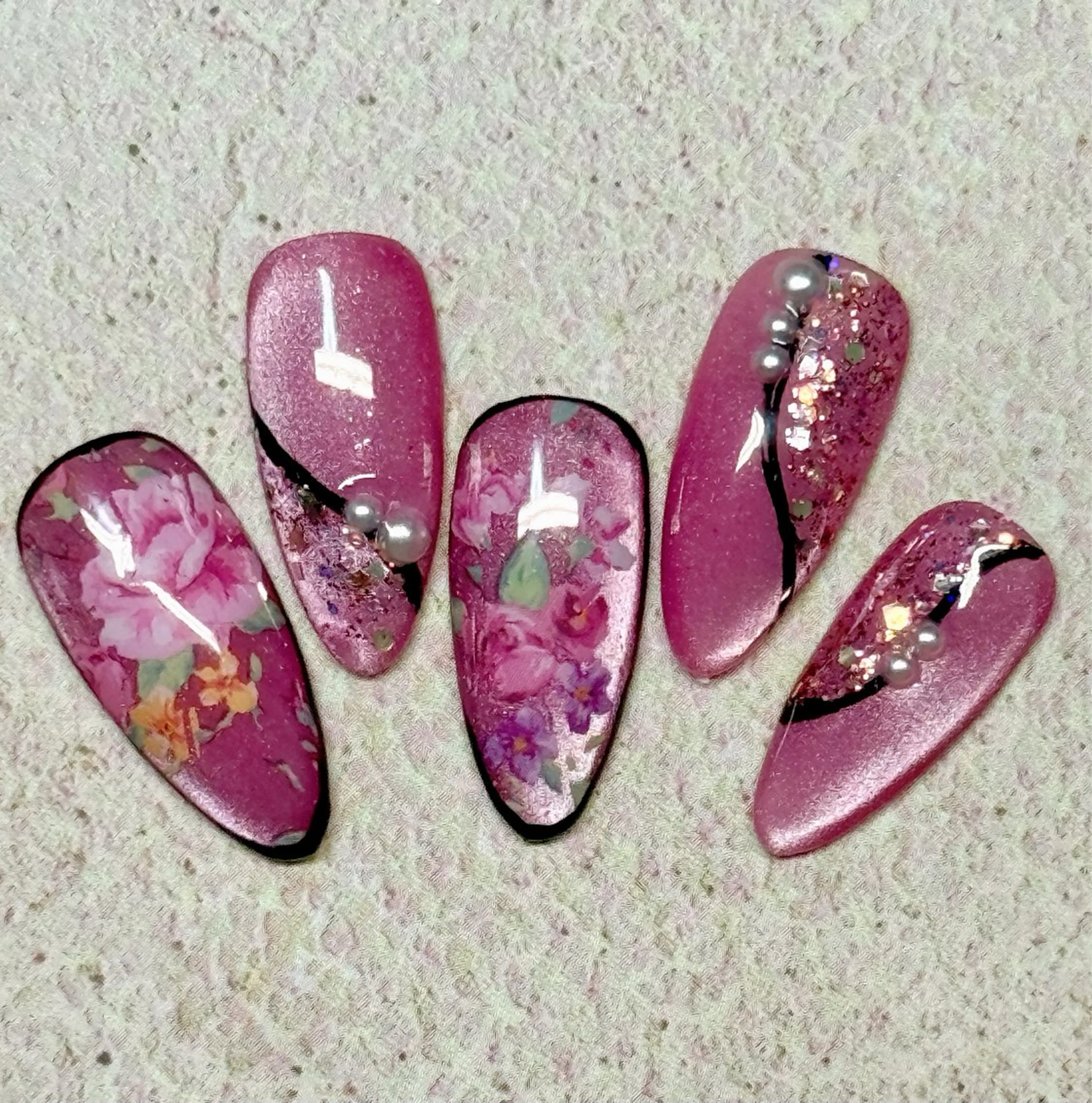 ネイル アートネイル チークネイル フレンチネイル 氷ネイル・うるうるネイル キラキラネイル M.N_ nailのネイルデザイン