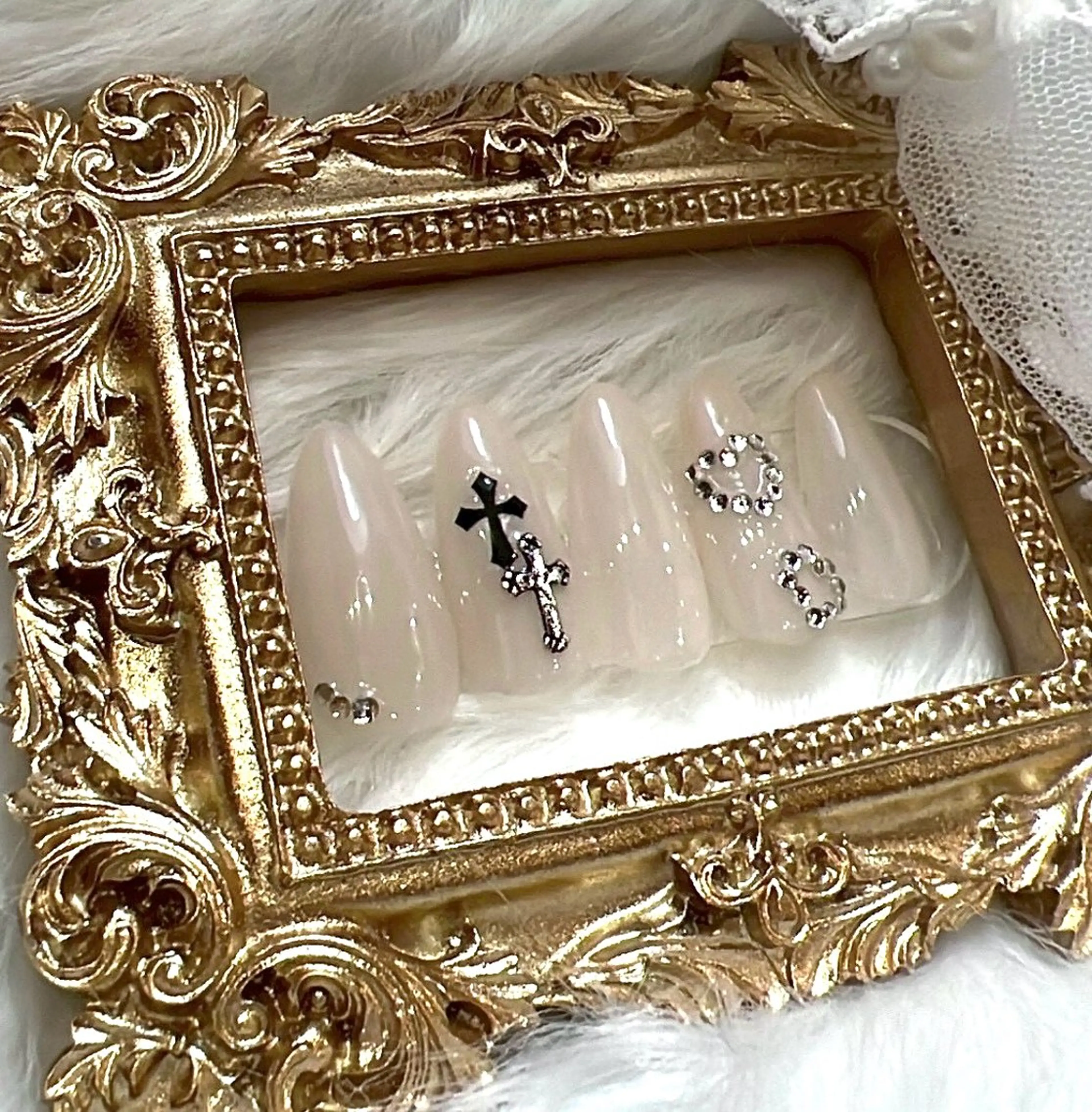 ネイル ハンドネイル LIB VALLA Yuri🍭🖤のネイルデザイン