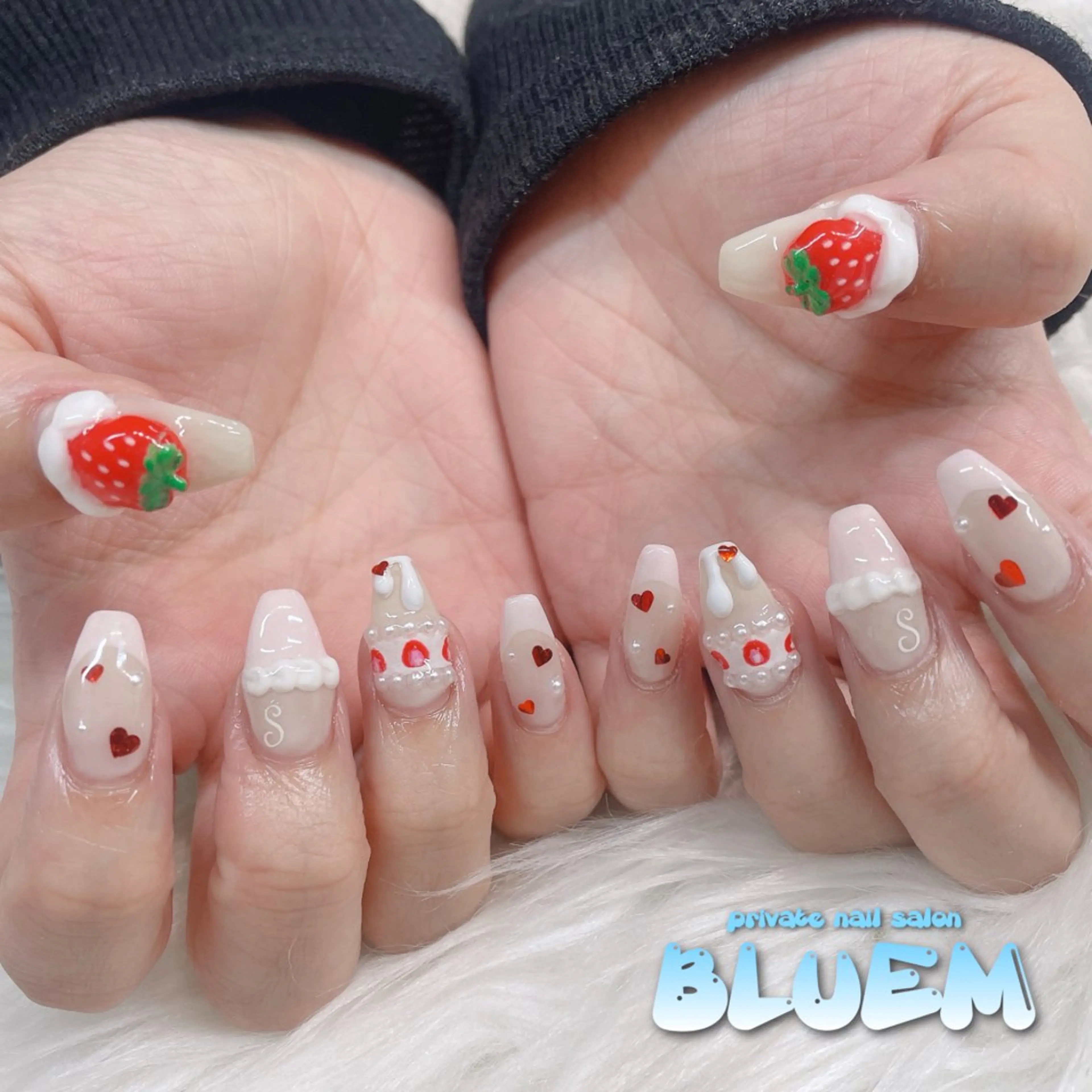 ネイル ハンドネイル BLUEM所属・BLUEM さやかのネイルデザイン