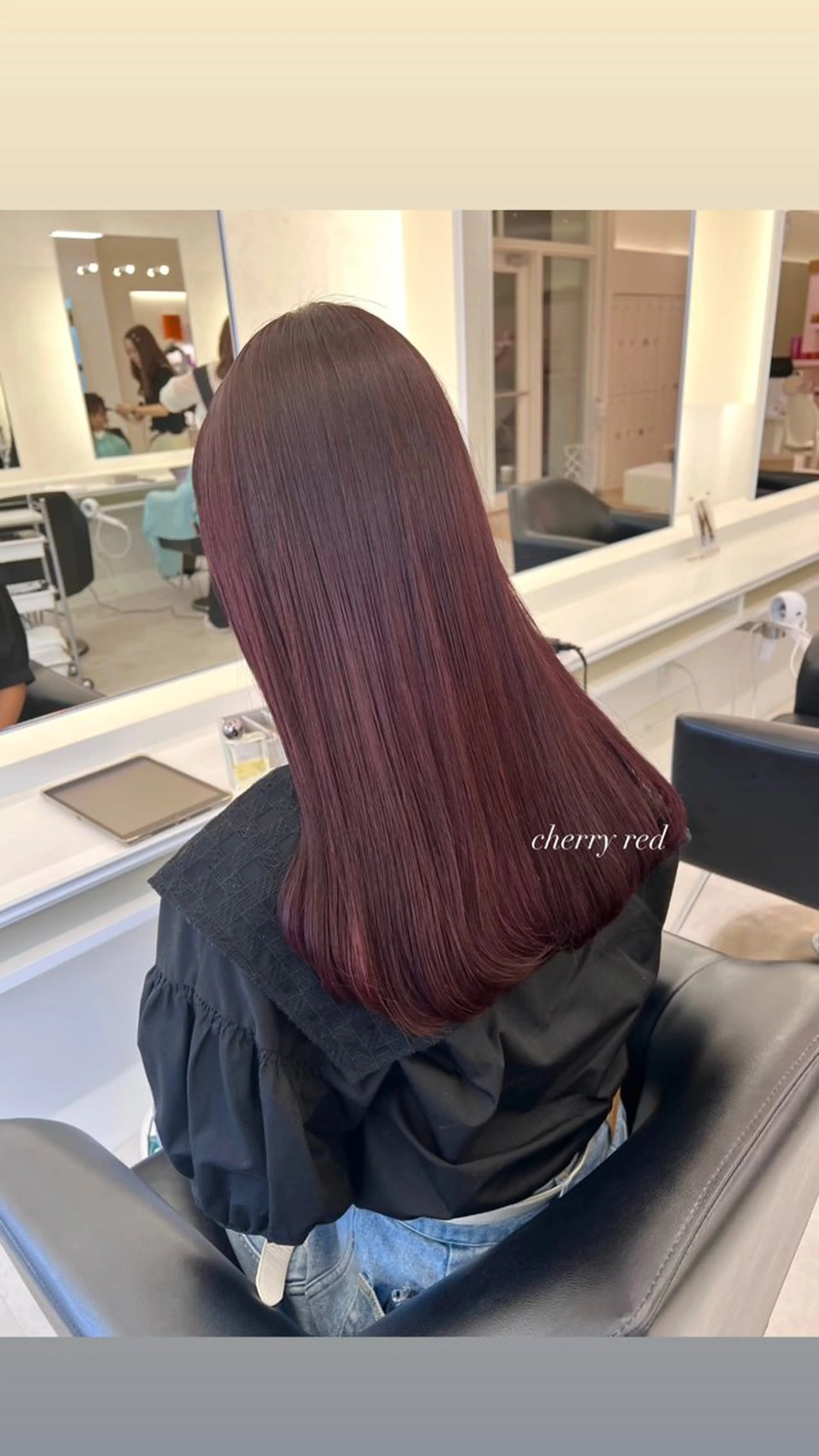 セミロング ヘアカラー ParveMix 宮﨑 梨里のヘアスタイル