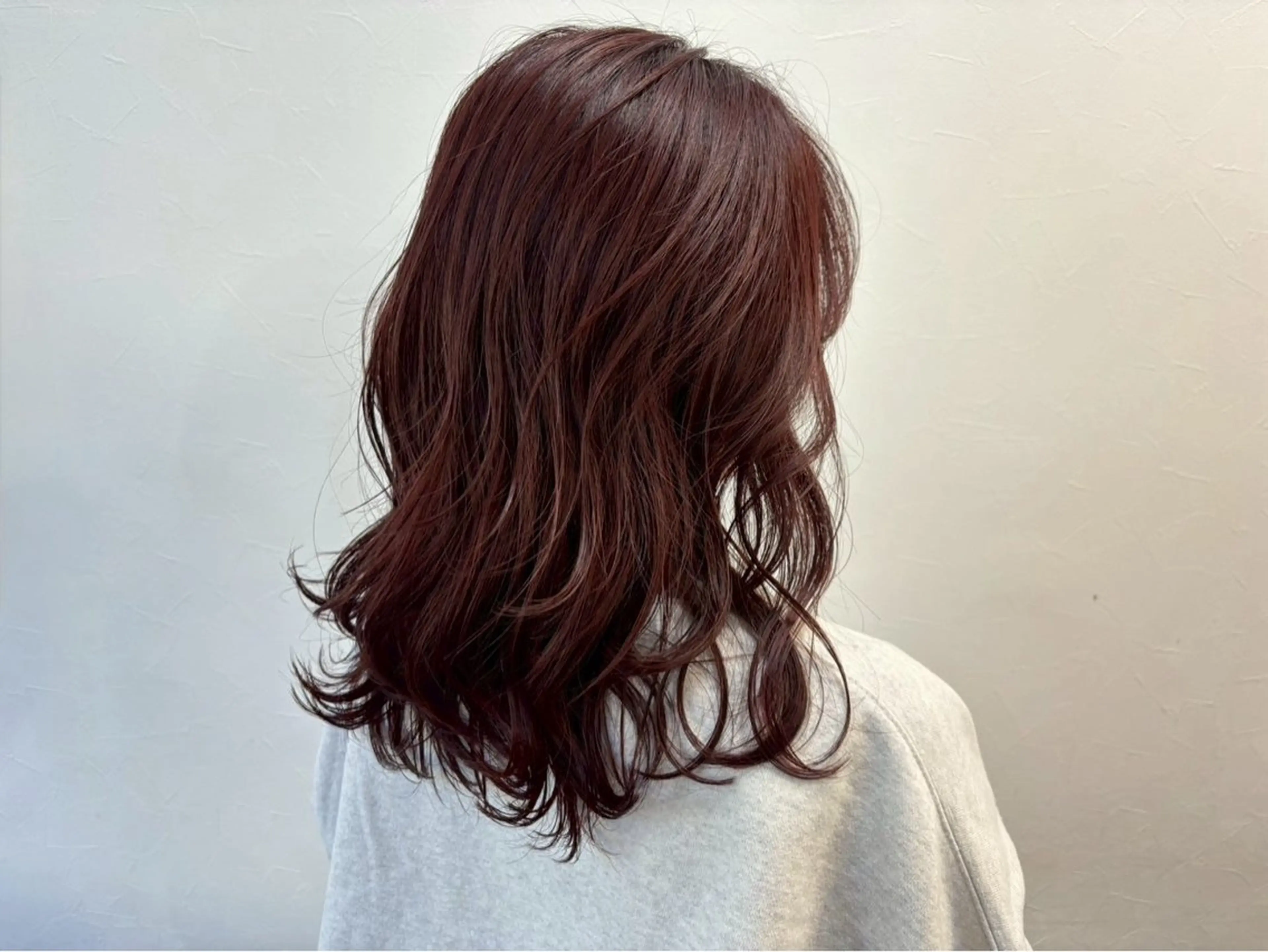 セミロング ︎︎☁ティセラ︎︎☁ 透明感カラー🩵のヘアスタイル