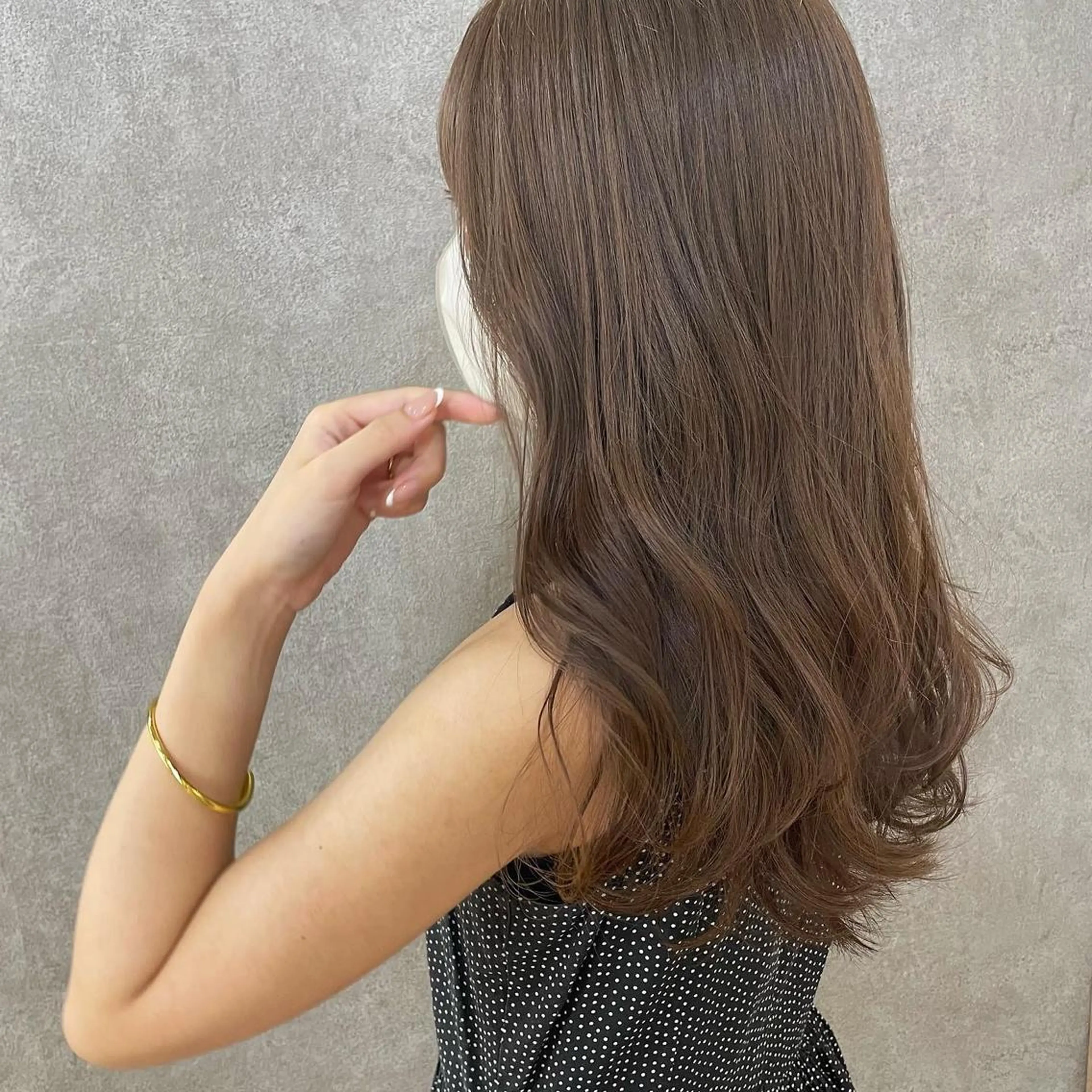 ロング カラー カット ヘアカラー TRENCH　相澤 果歩のヘアスタイル
