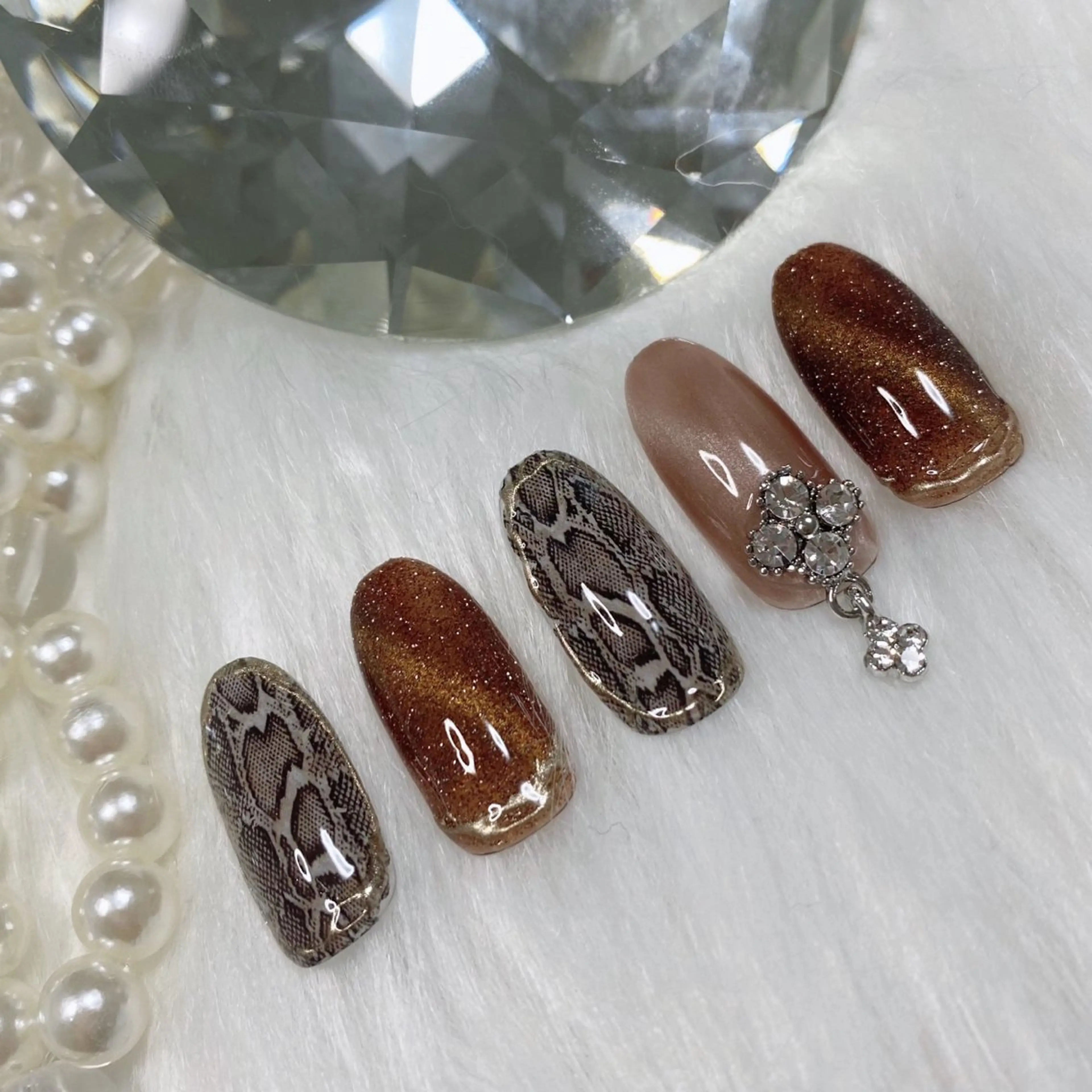 ネイル マグネットネイル PON nailのネイルデザイン