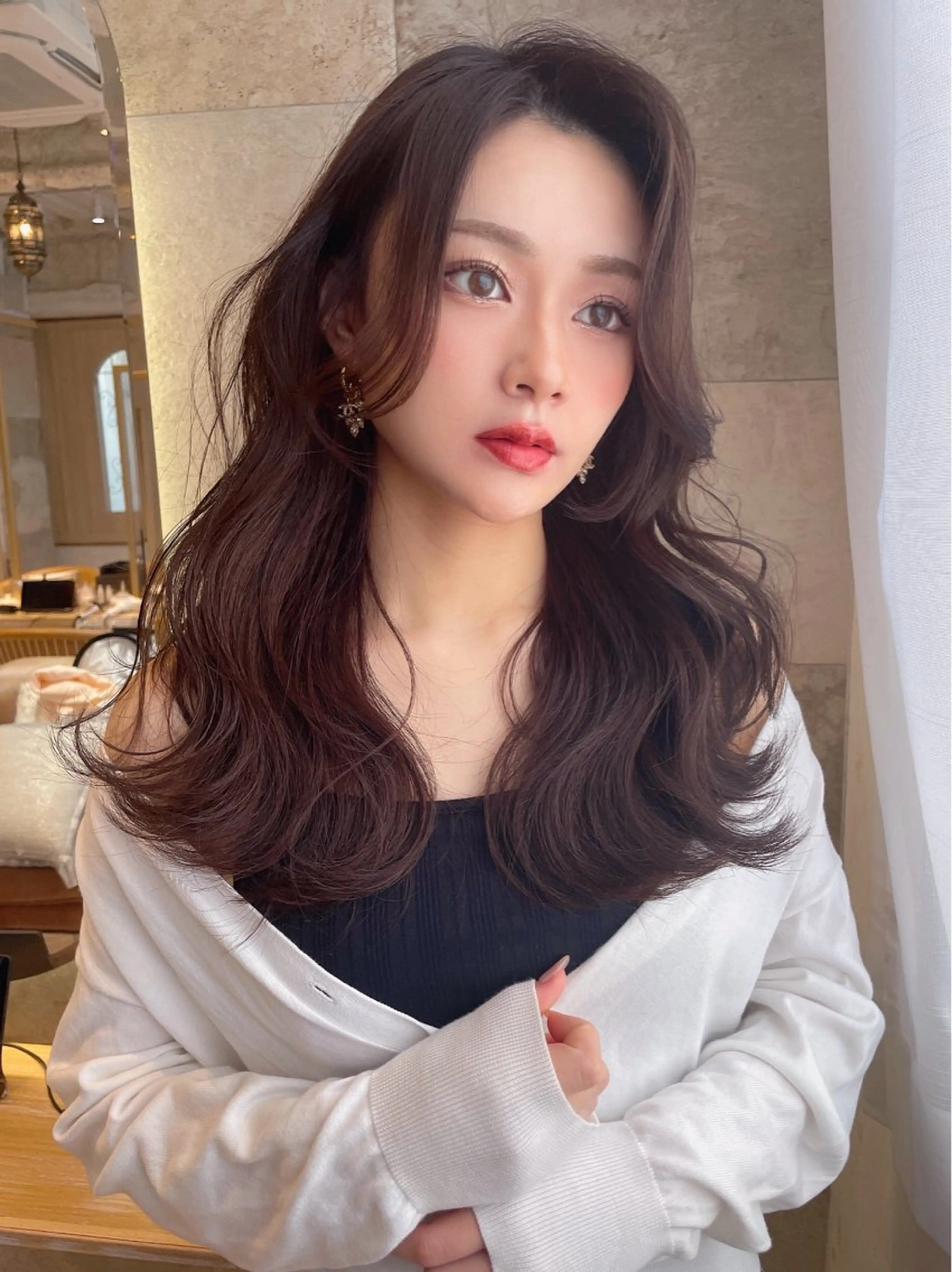ミディアム カラー ベージュカラー 黒髪 ブリーチ ブルーカラー ブルーブラック カット ヘアカラー トリートメント 木屋元一/透明感 /レイヤー/顔まわりのヘアスタイル