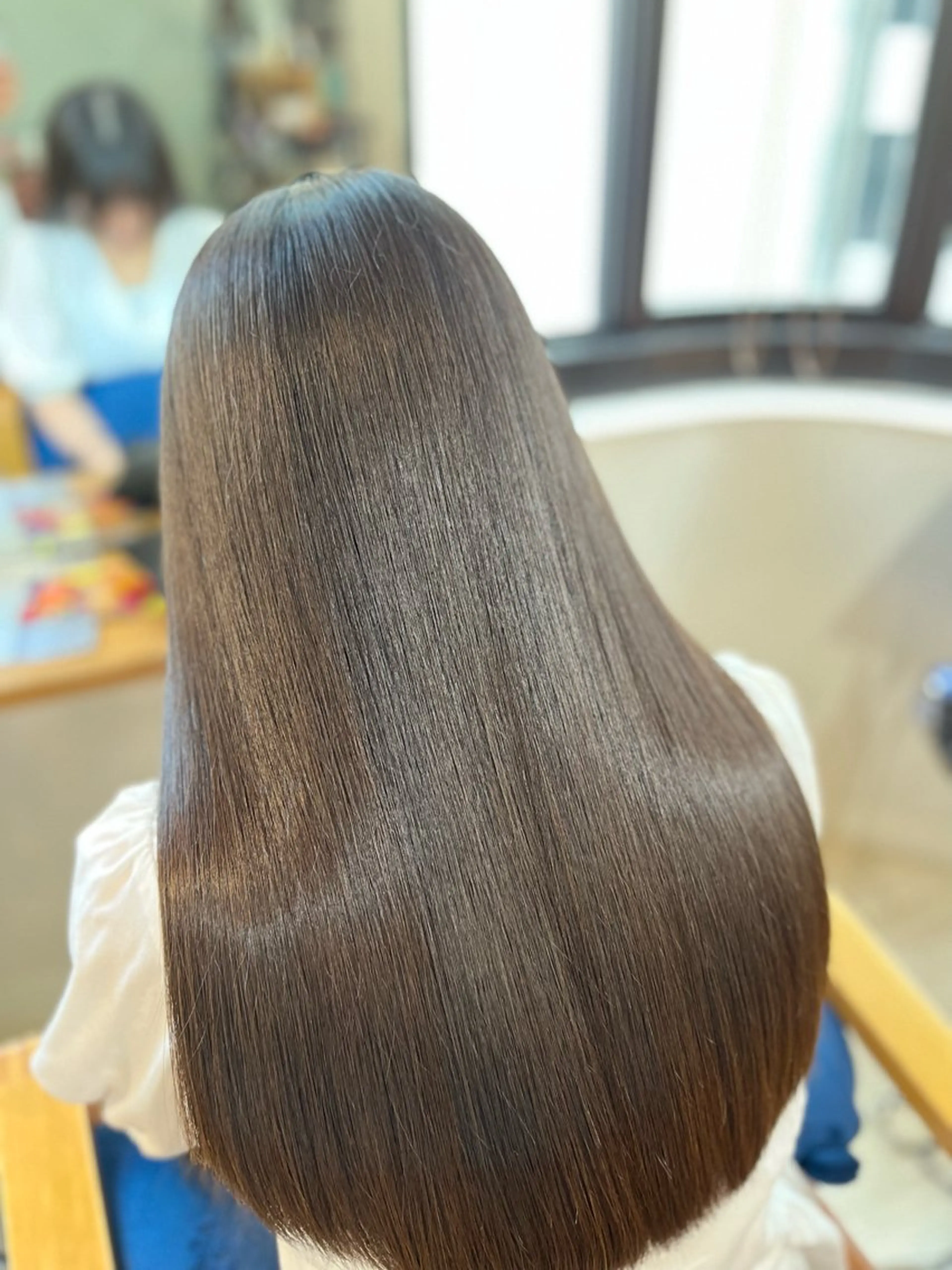 ロング ヘアカラー ✨️極艶髪質改善✖️ クロスパーマ✨のヘアスタイル